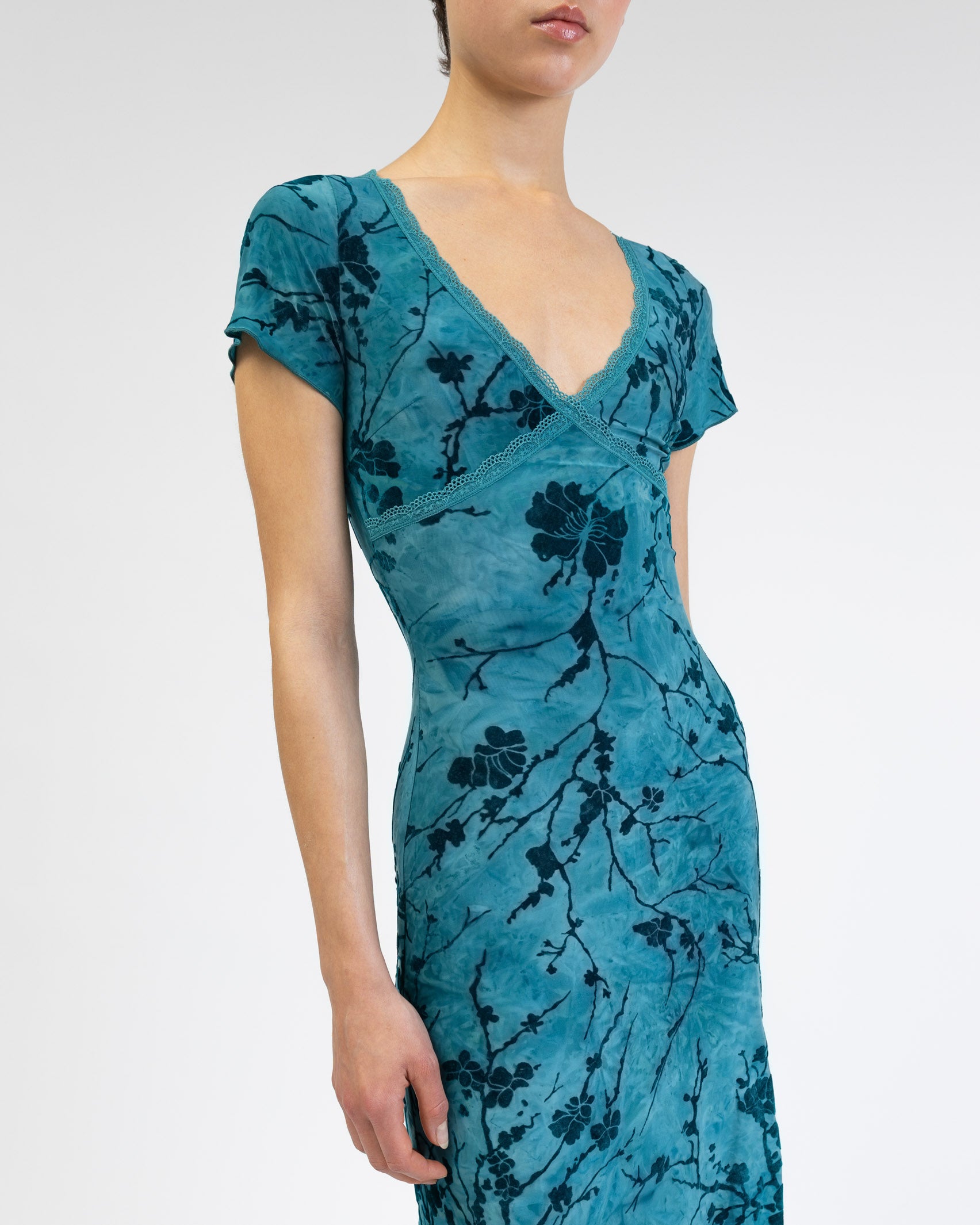 Maxikleid mit Blumenprint aus Samt
