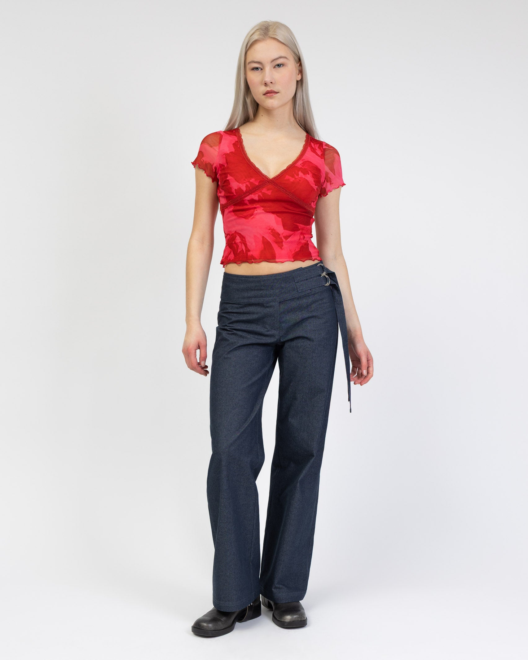 Mesh Shirt mit Blumenmuster