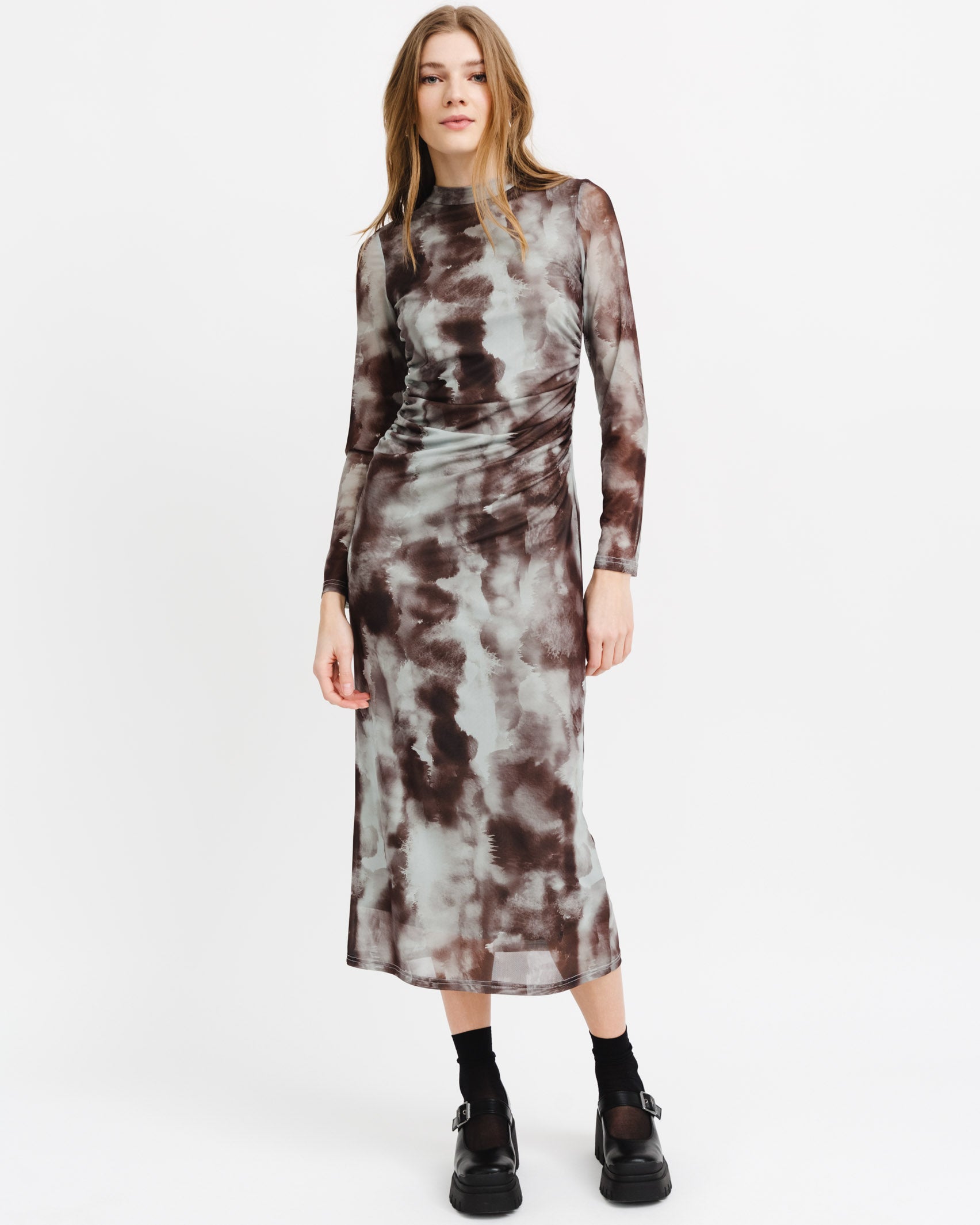 Mesh Maxikleid mit Rückenausschnitt - Broke + Schön