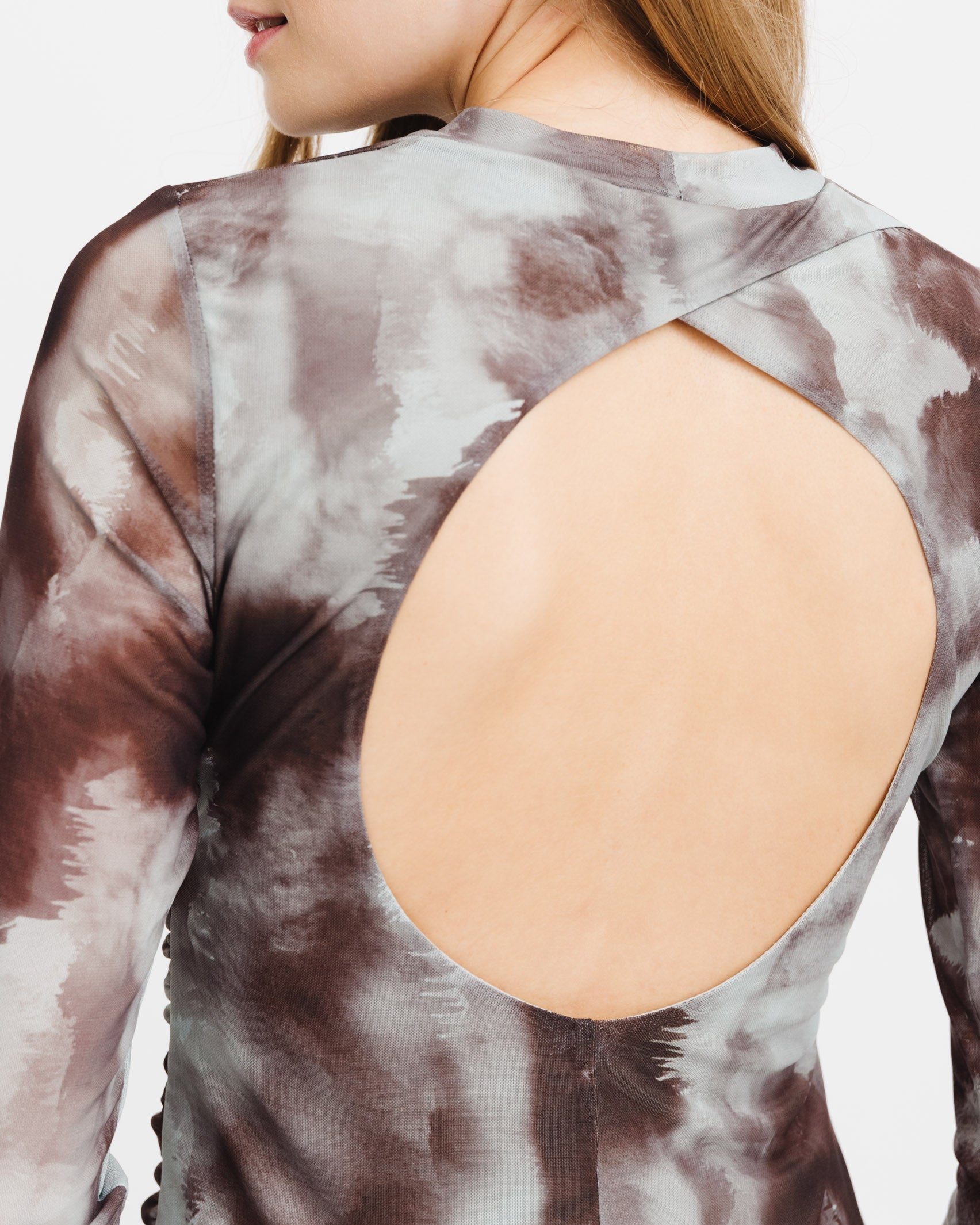 Mesh Maxikleid mit Rückenausschnitt - Broke + Schön