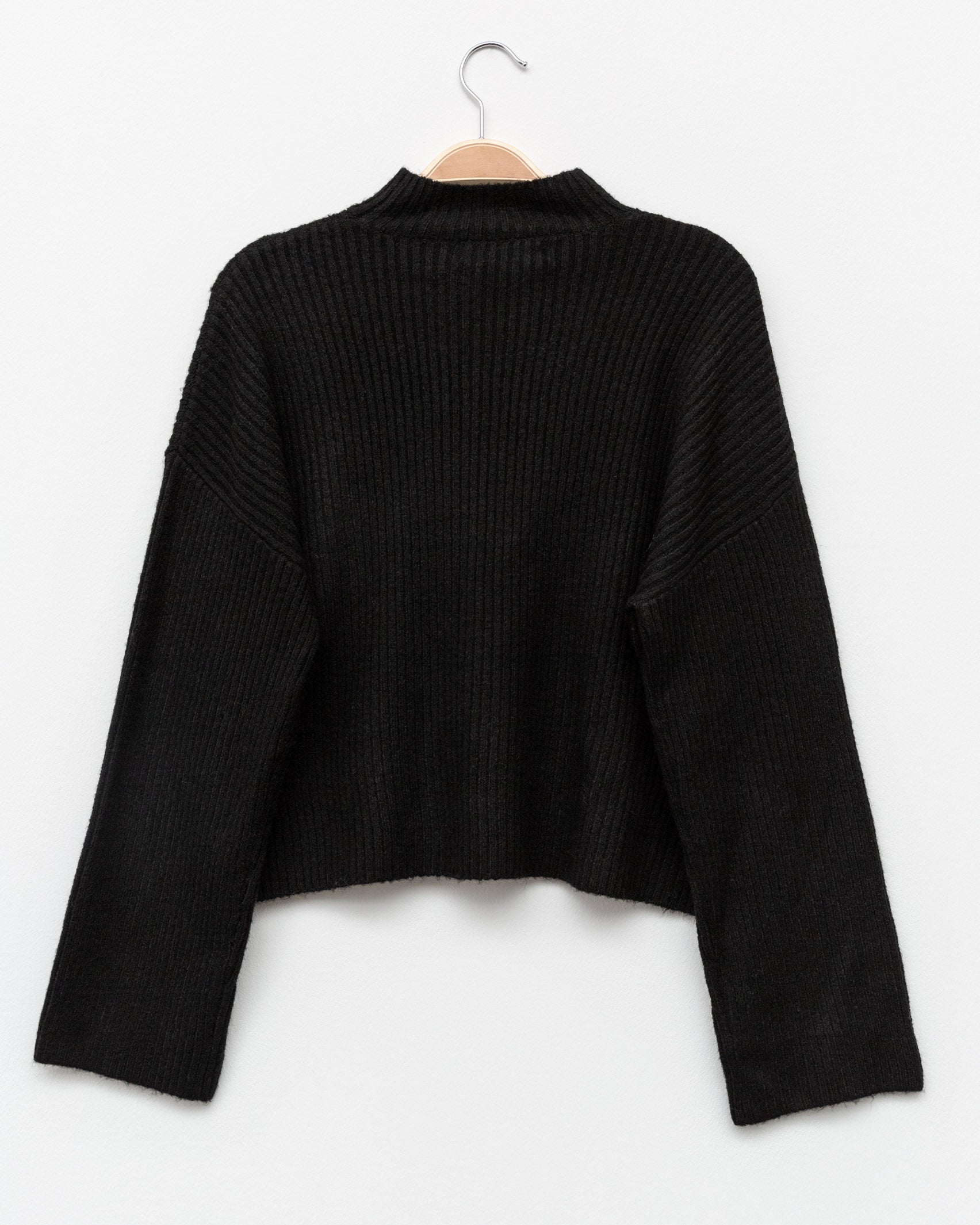 Gerippter Pullover mit Stehkragen