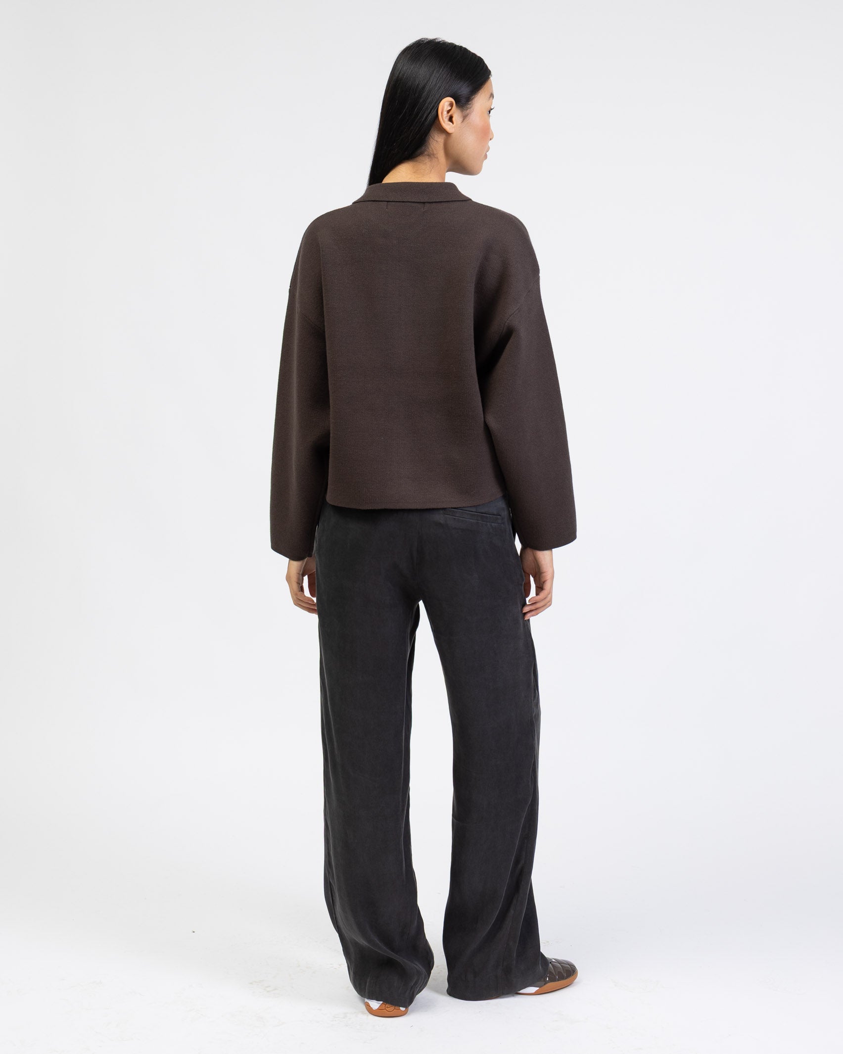 Kastige Strickjacke mit Reißverschluss von hinten