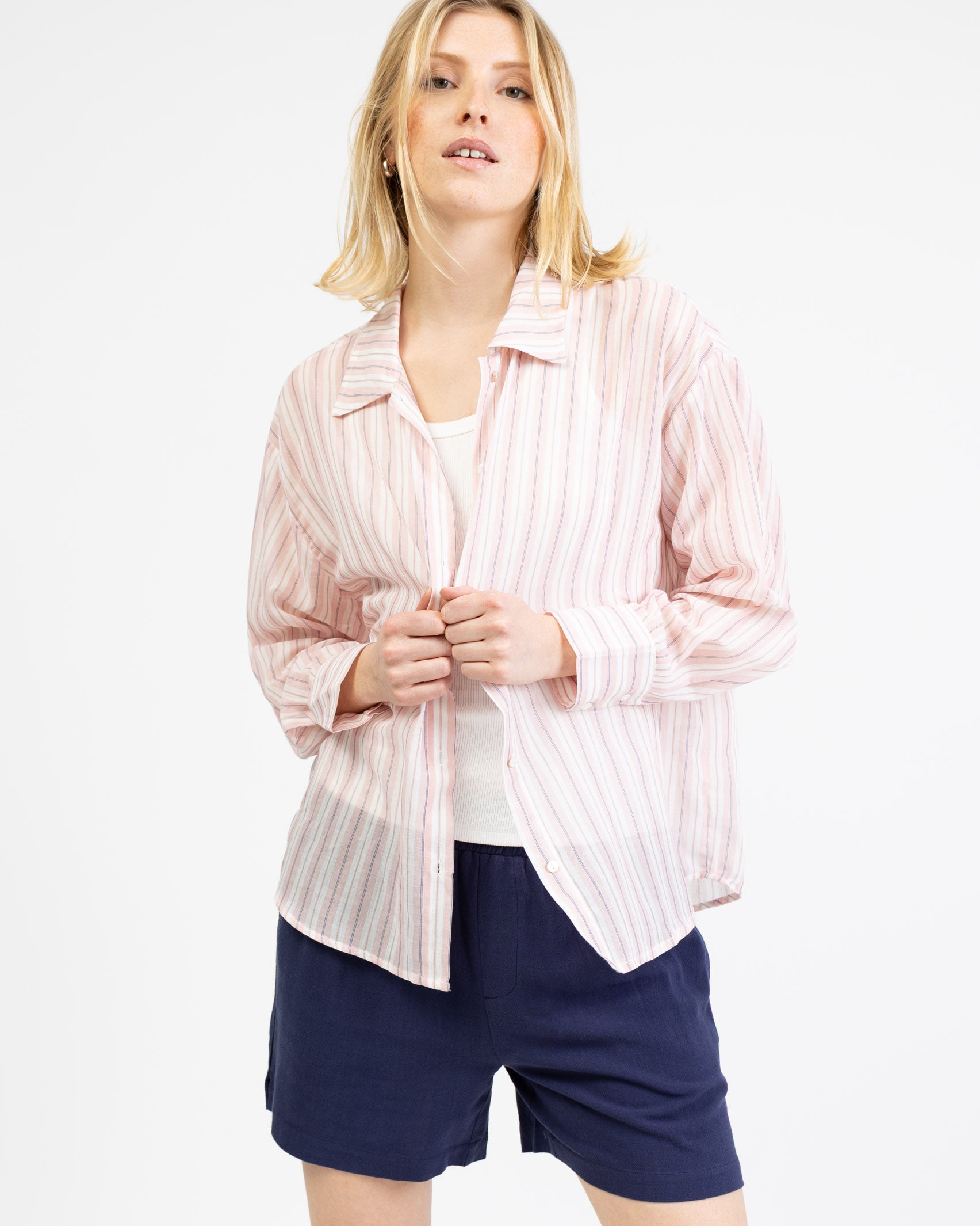 Leichte Bluse mit Streifen