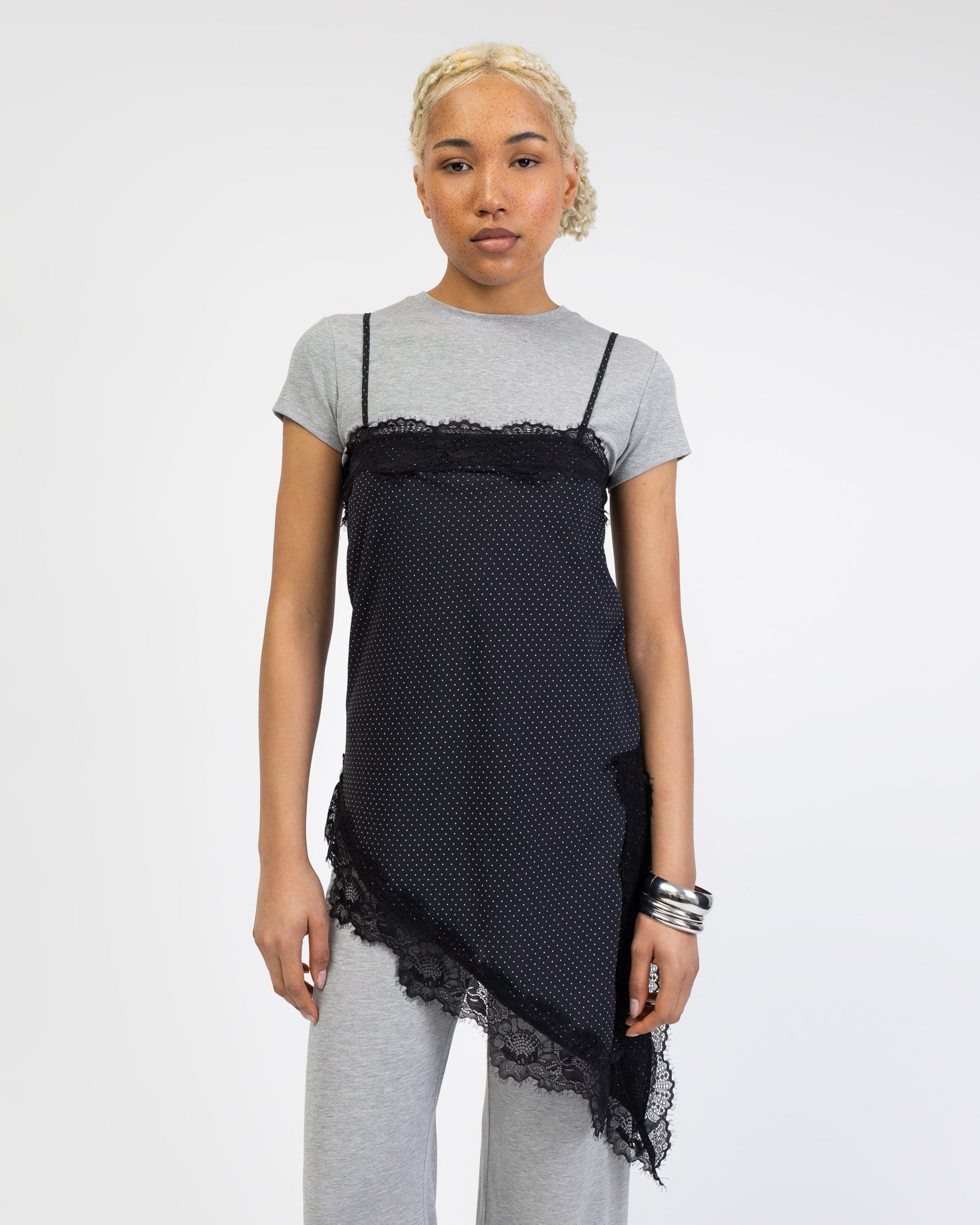 Gepunktetes Camisole mit Spitze