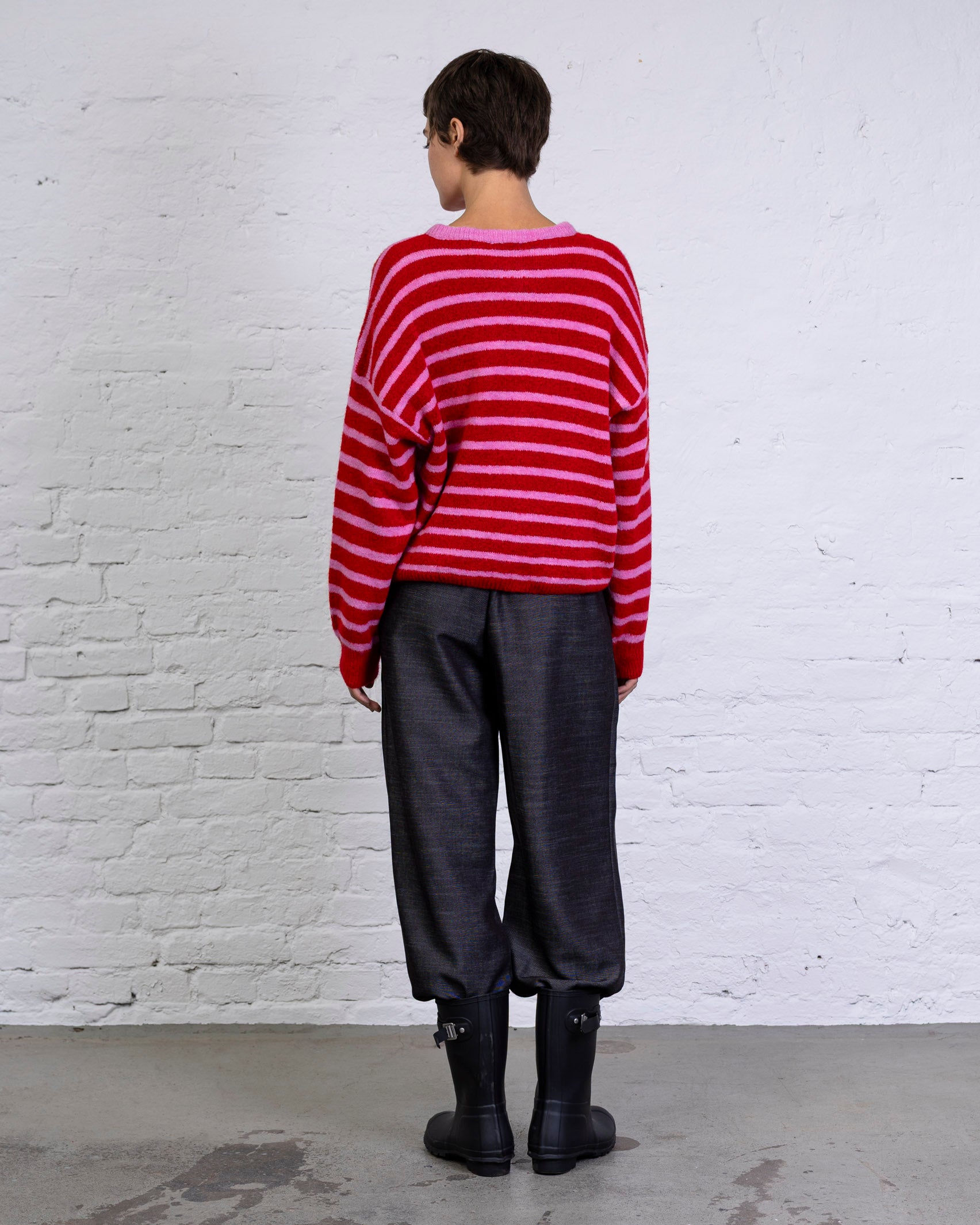 Weiche gestreifte Strickjacke