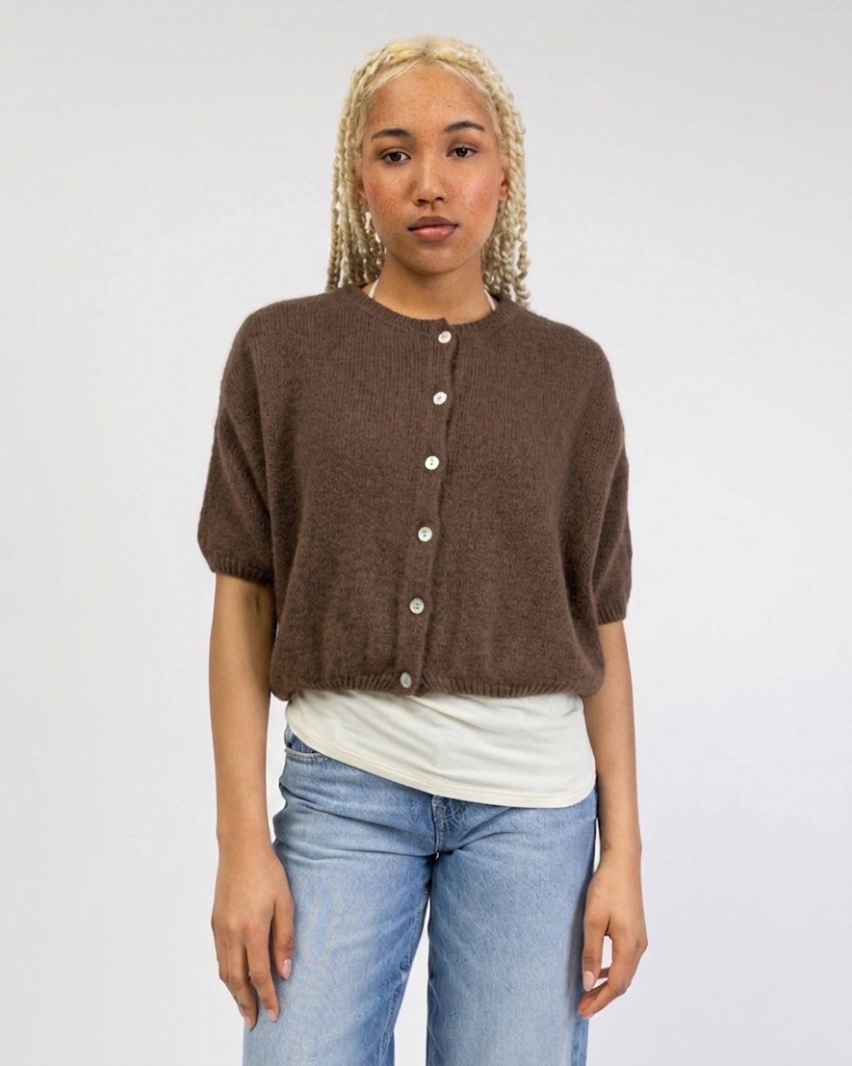 Strickjacke mit kurzen Ärmeln