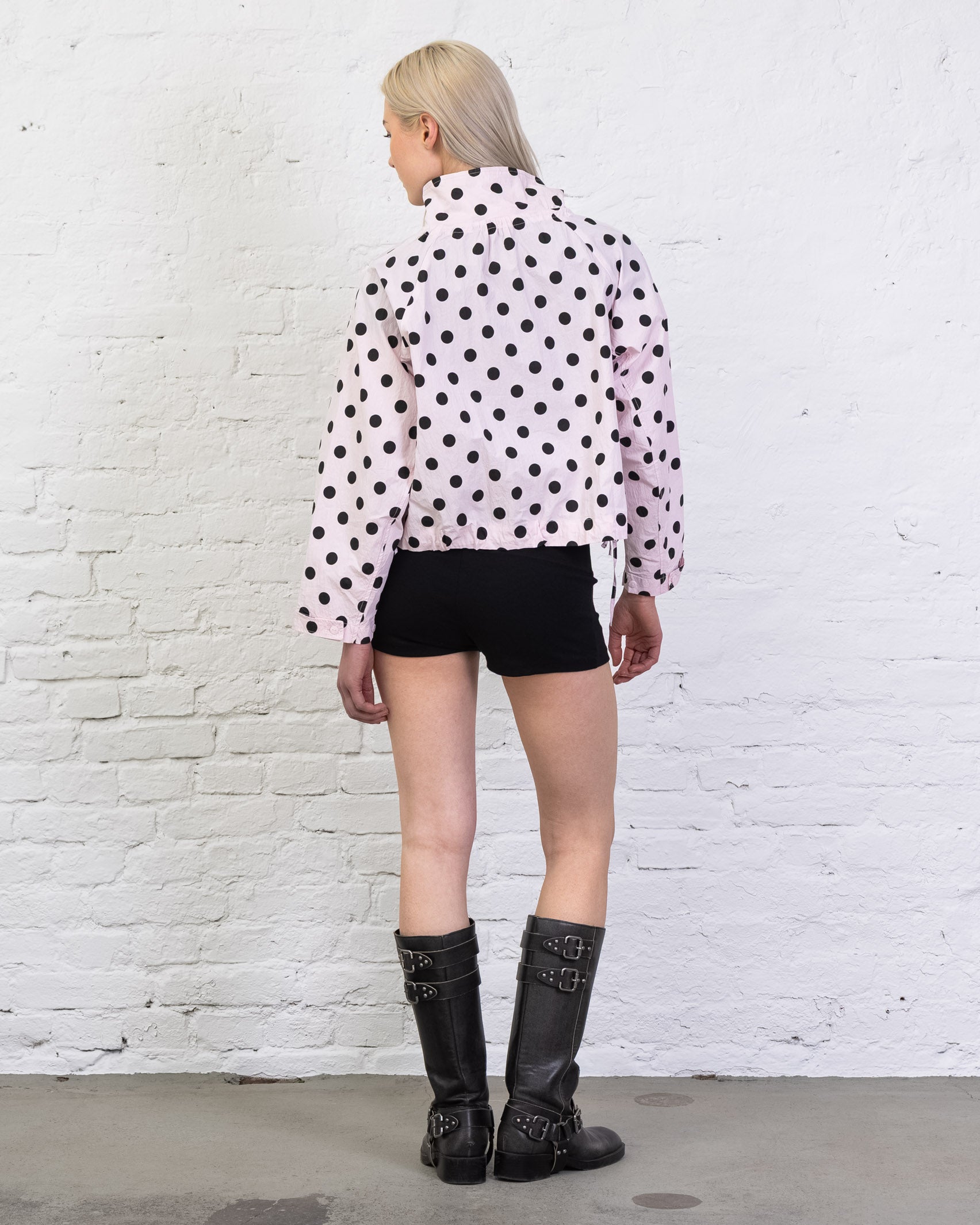 Jacke mit Punkten