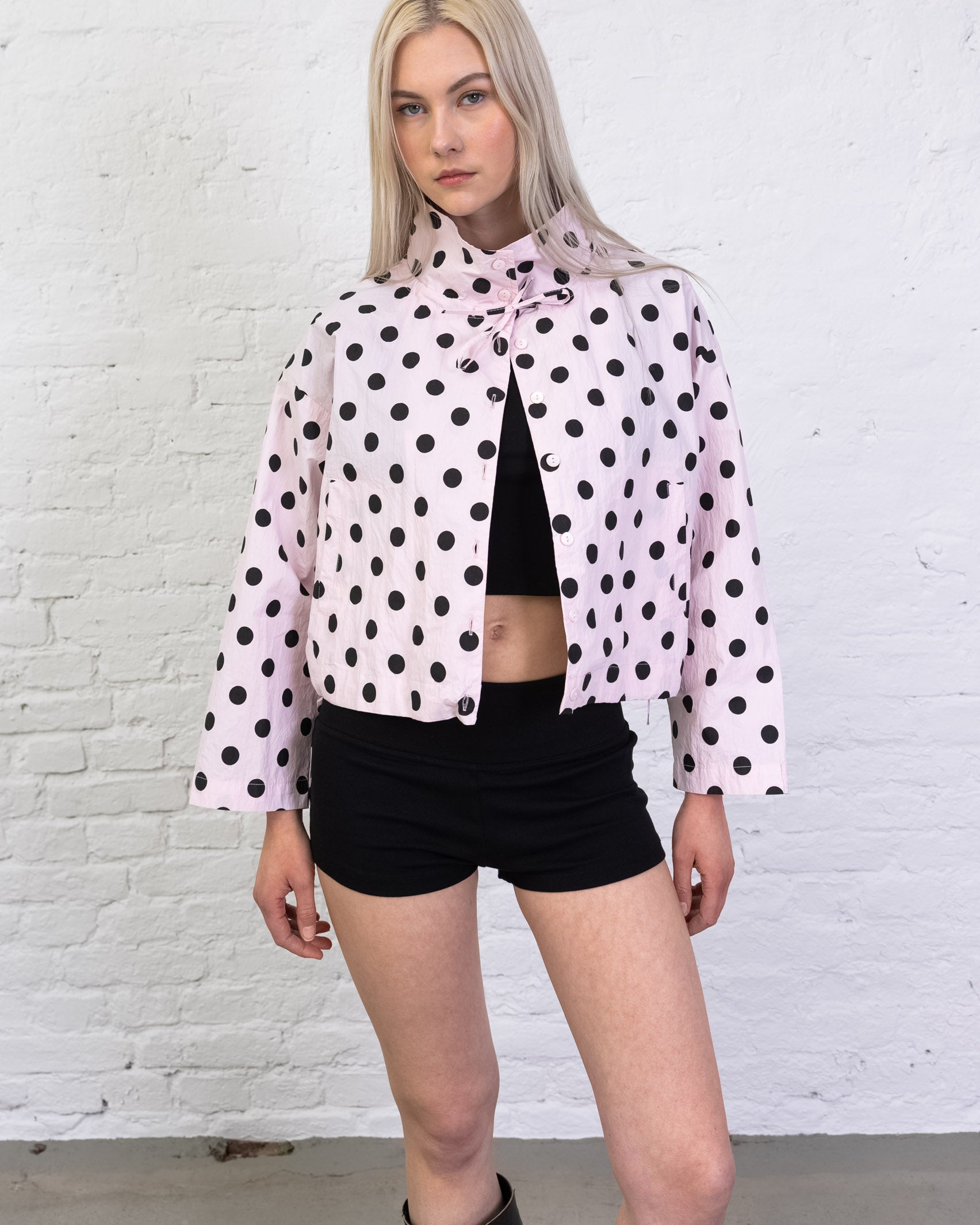 Jacke mit Punkten