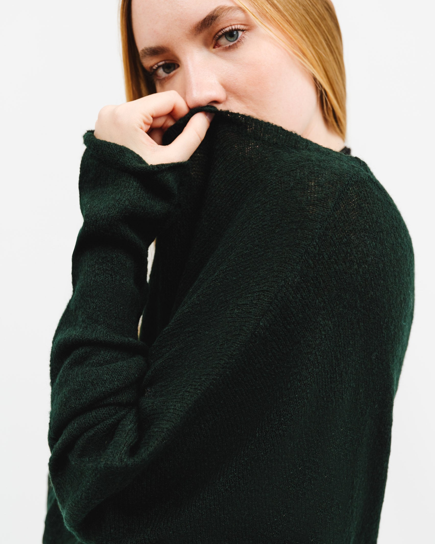 Weicher Pullover mit überlangen Ärmeln - Broke + Schön