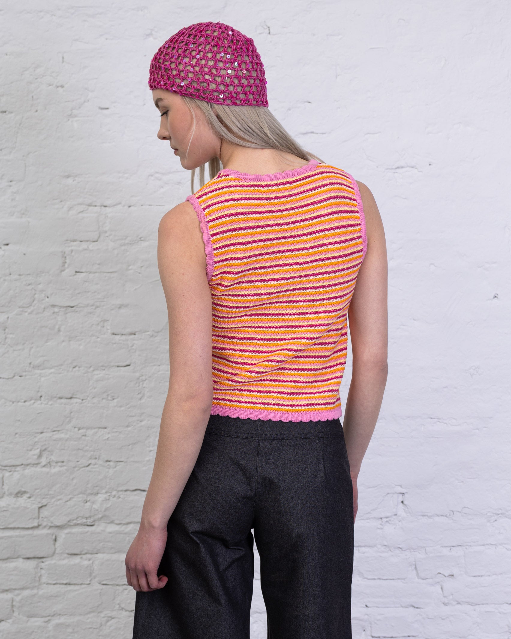 Stricktop mit bunten Streifen