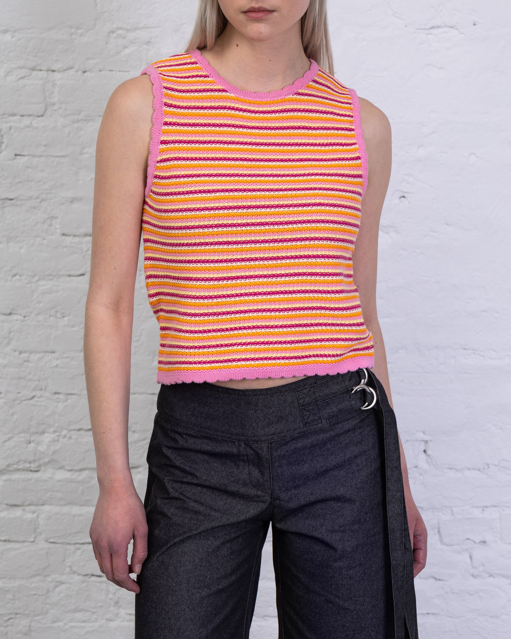 Stricktop mit bunten Streifen