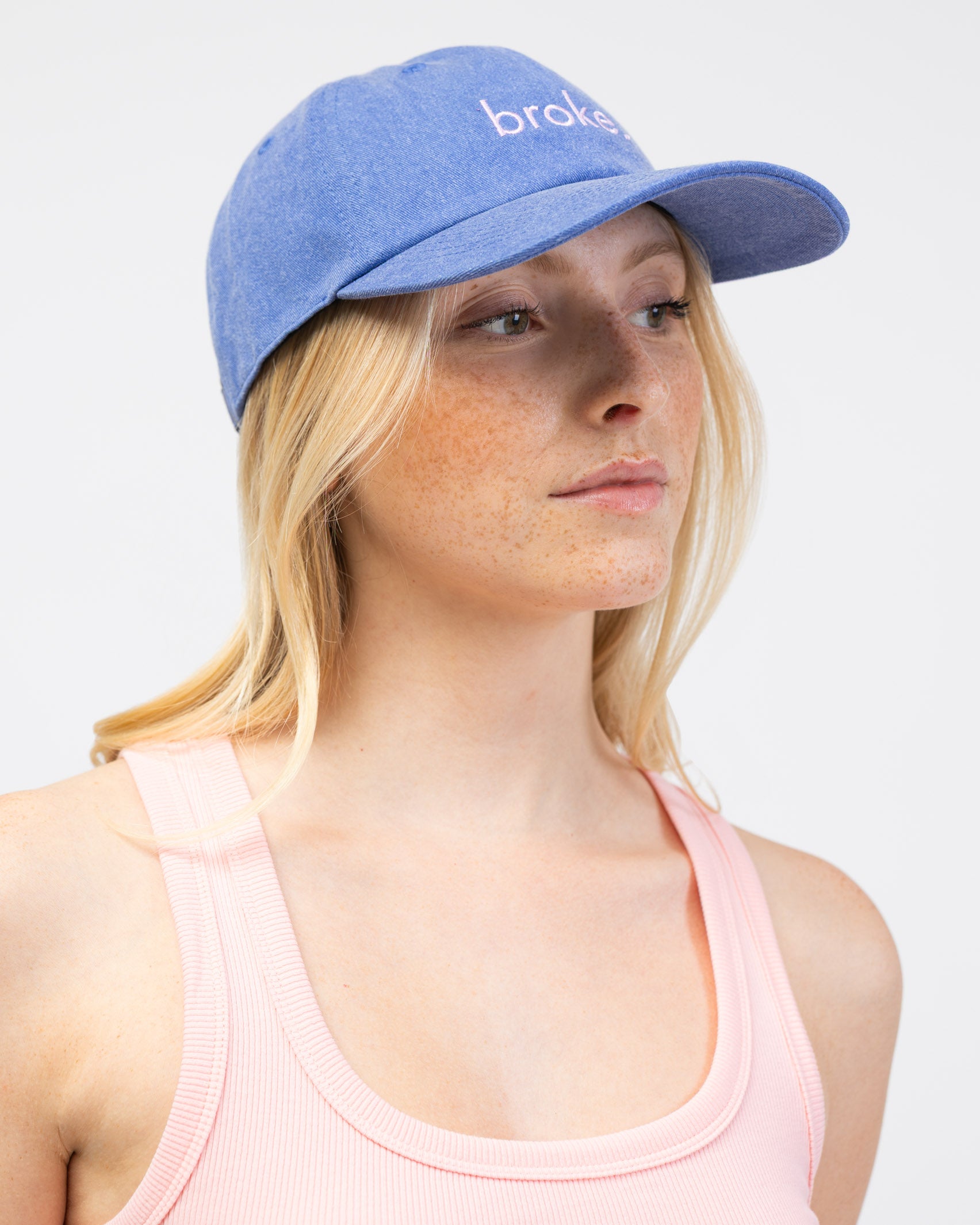 Cap mit "Broke" Print