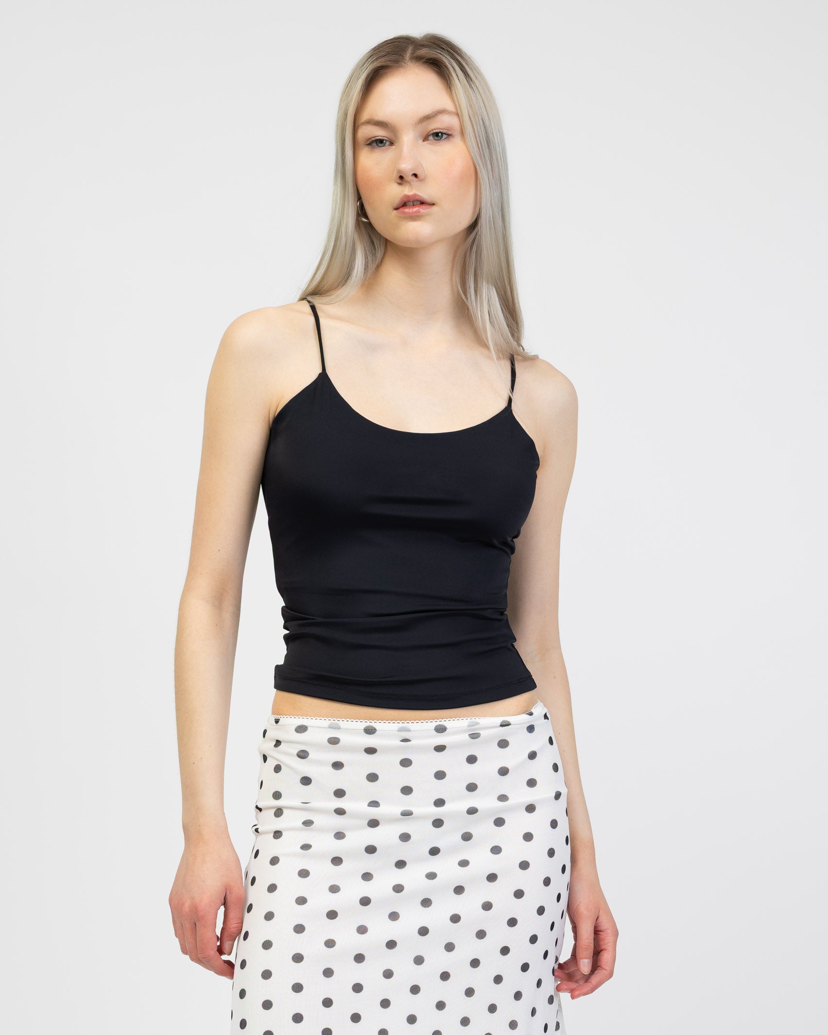 Schwarzes Basic Trägertop