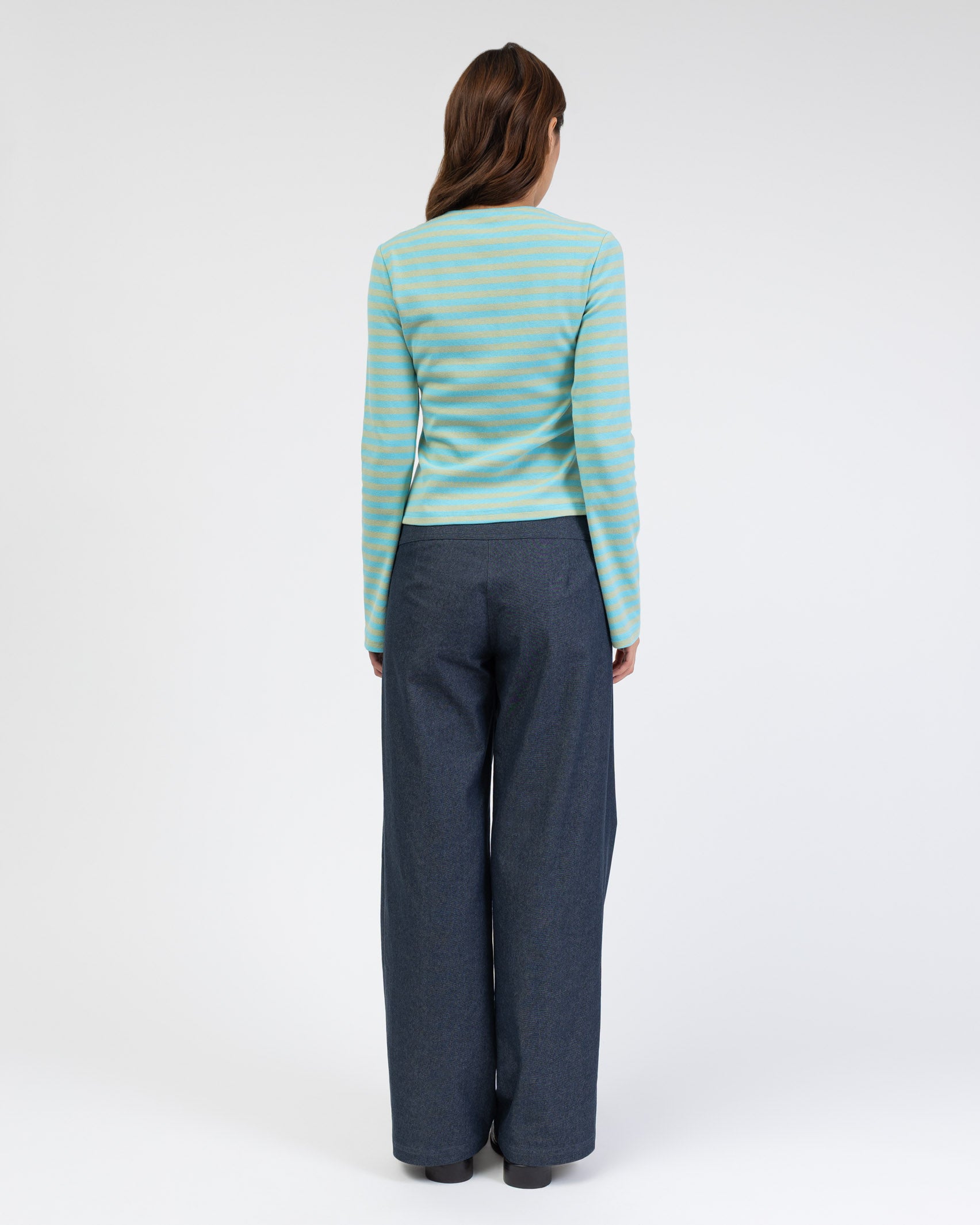 Gestreiftes Langarmshirt mit Trompetenärmeln