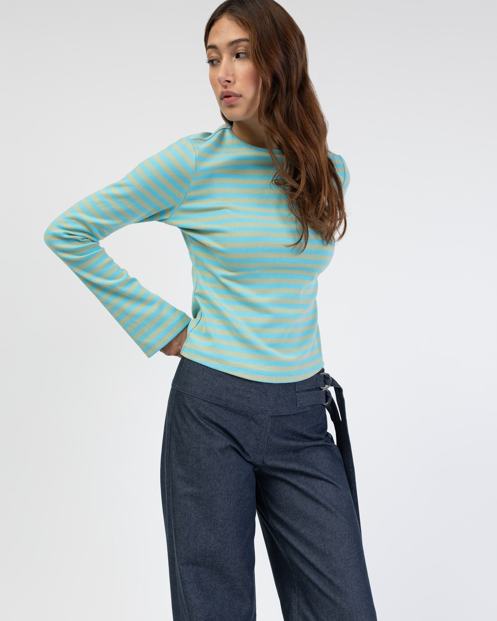 Gestreiftes Langarmshirt mit Trompetenärmeln