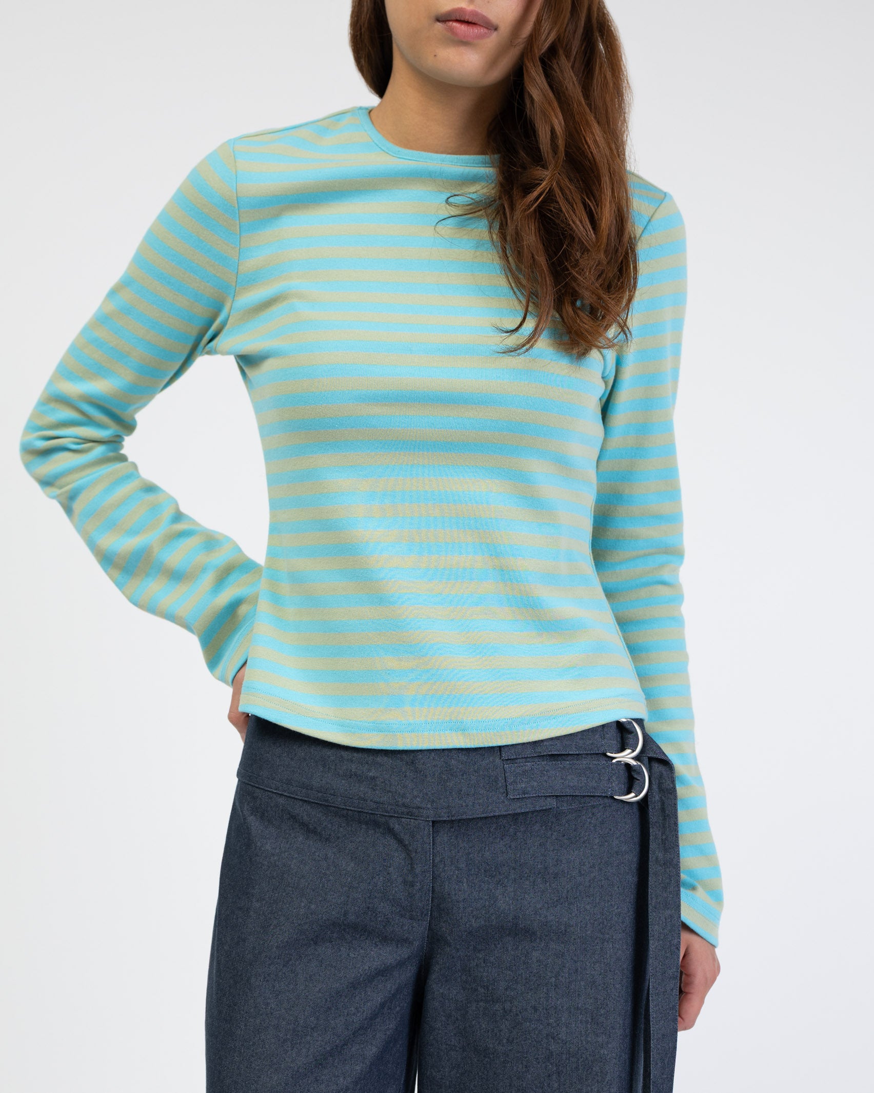 Gestreiftes Langarmshirt mit Trompetenärmeln