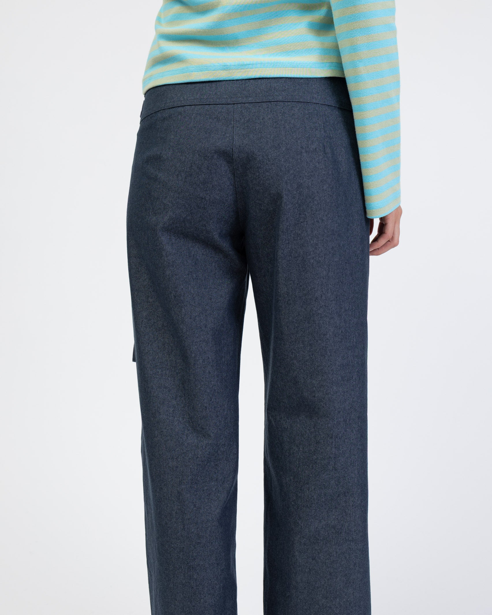 Raw Denim Jeans in Wickeloptik