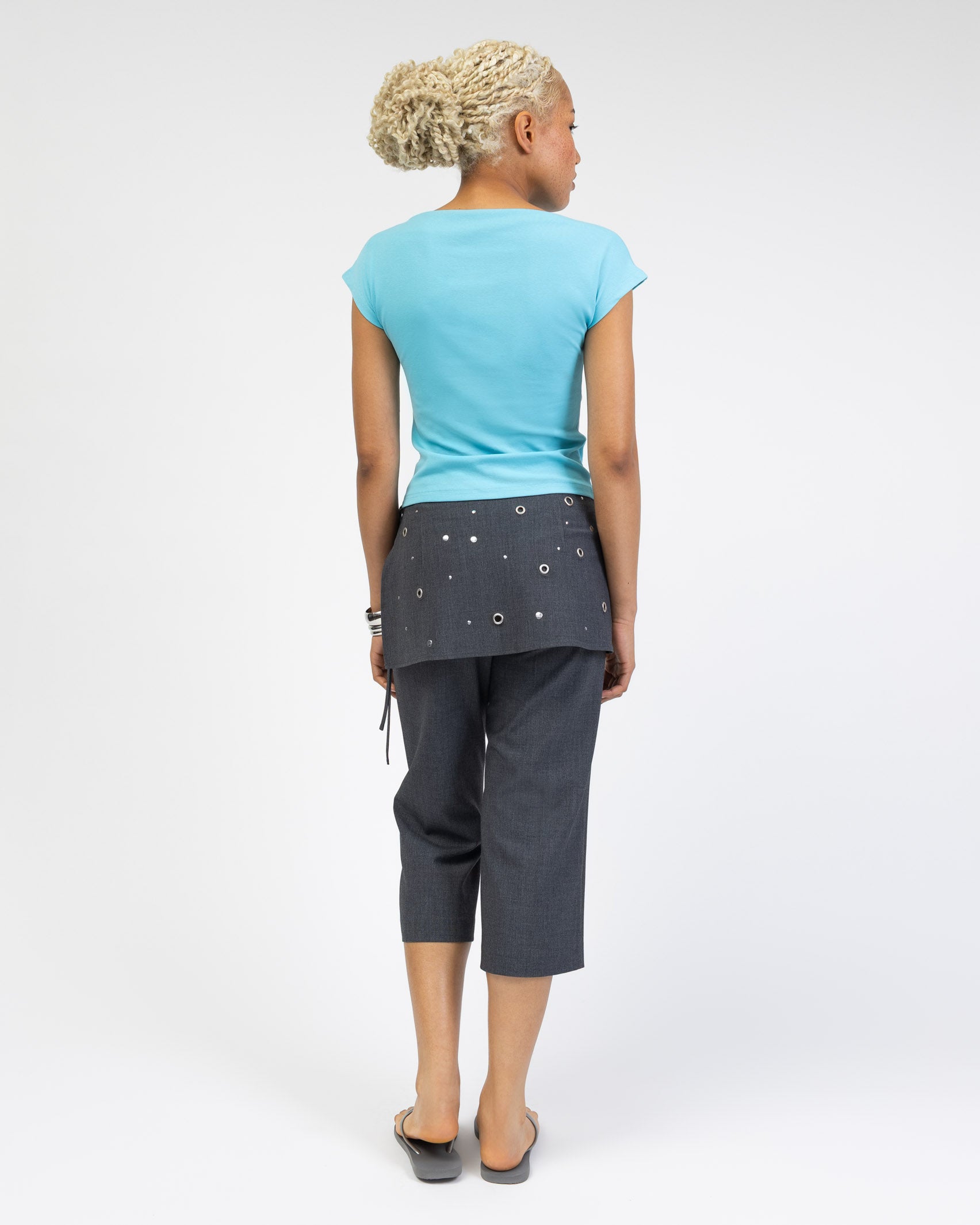 Pareo Rock mit Nieten