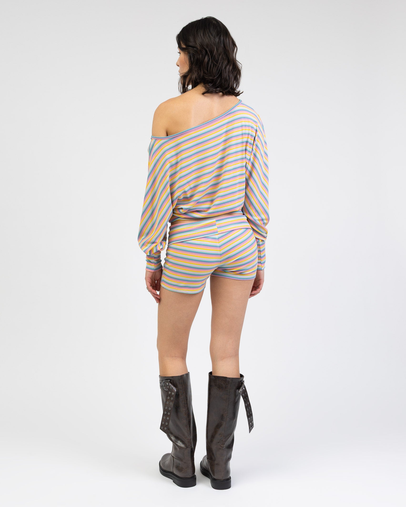 Microshorts in Regenbogenfarben