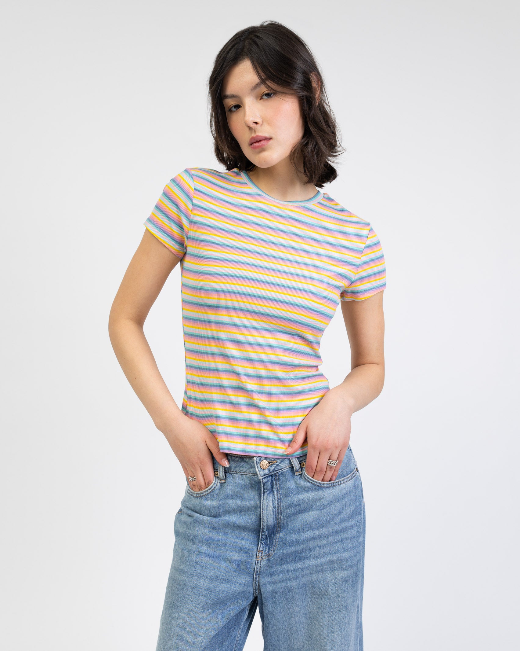 T-Shirt in Regenbogenfarben