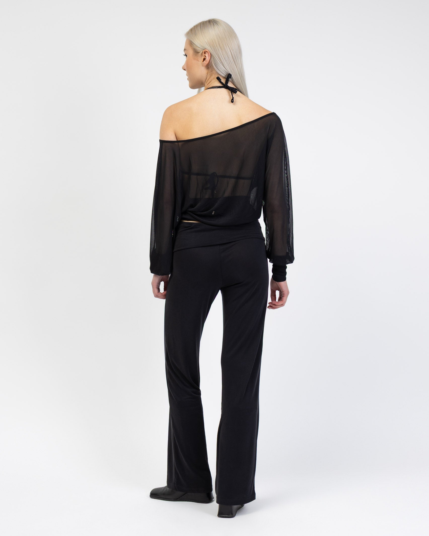 Offshoulder Langarmshirt aus Mesh