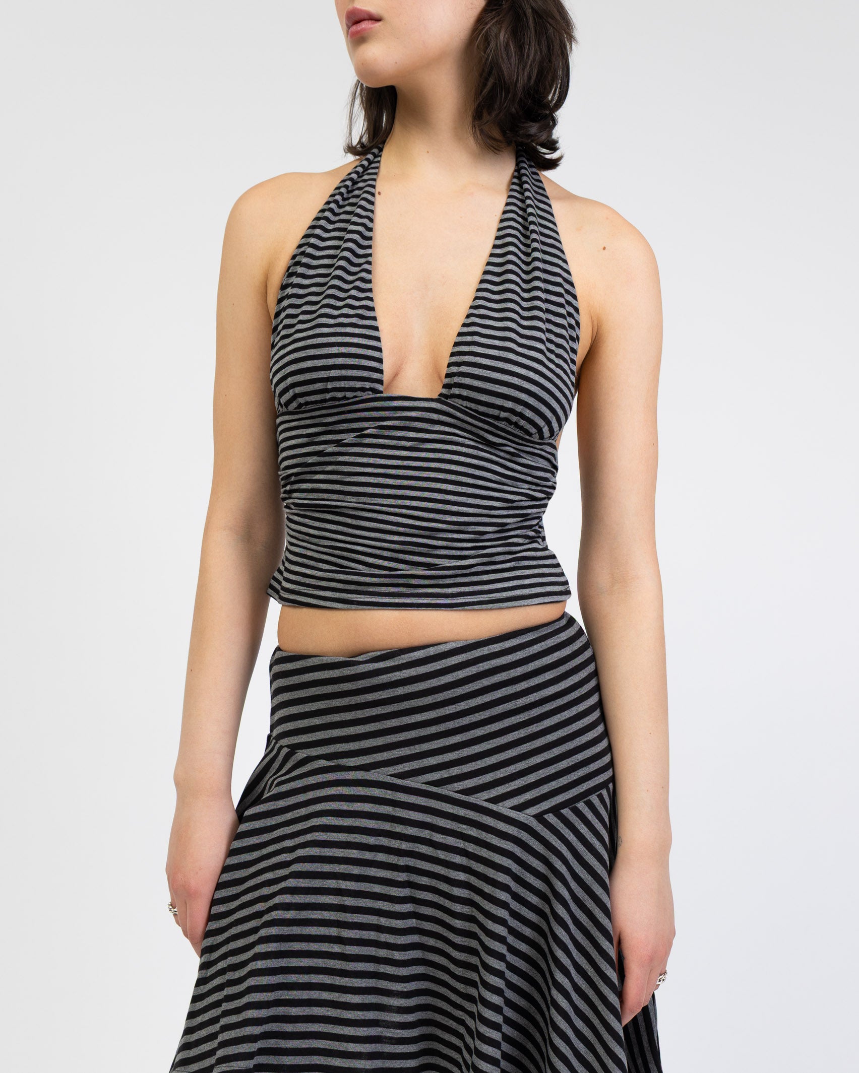 Gestreiftes Neckholdertop
