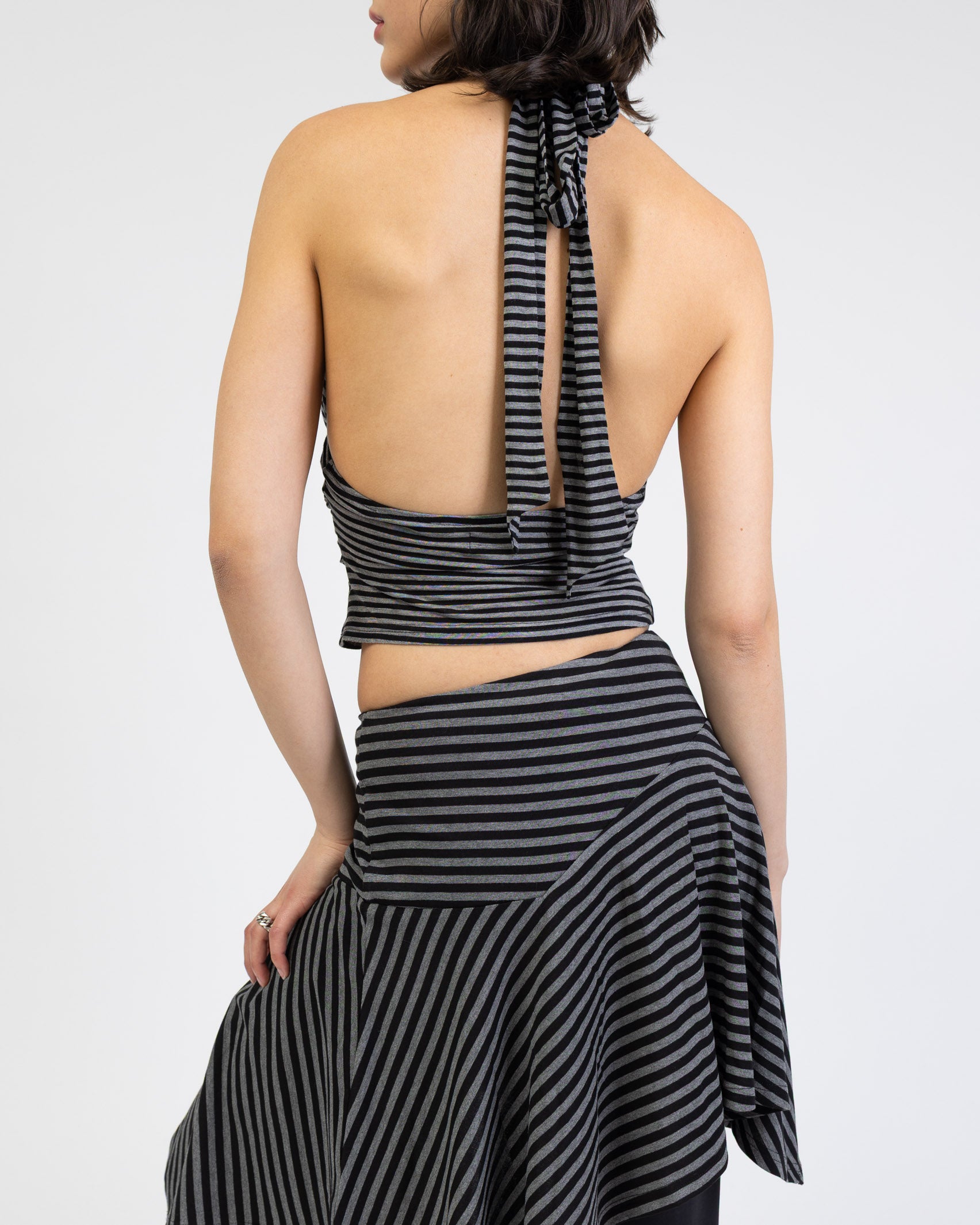 Gestreiftes Neckholdertop