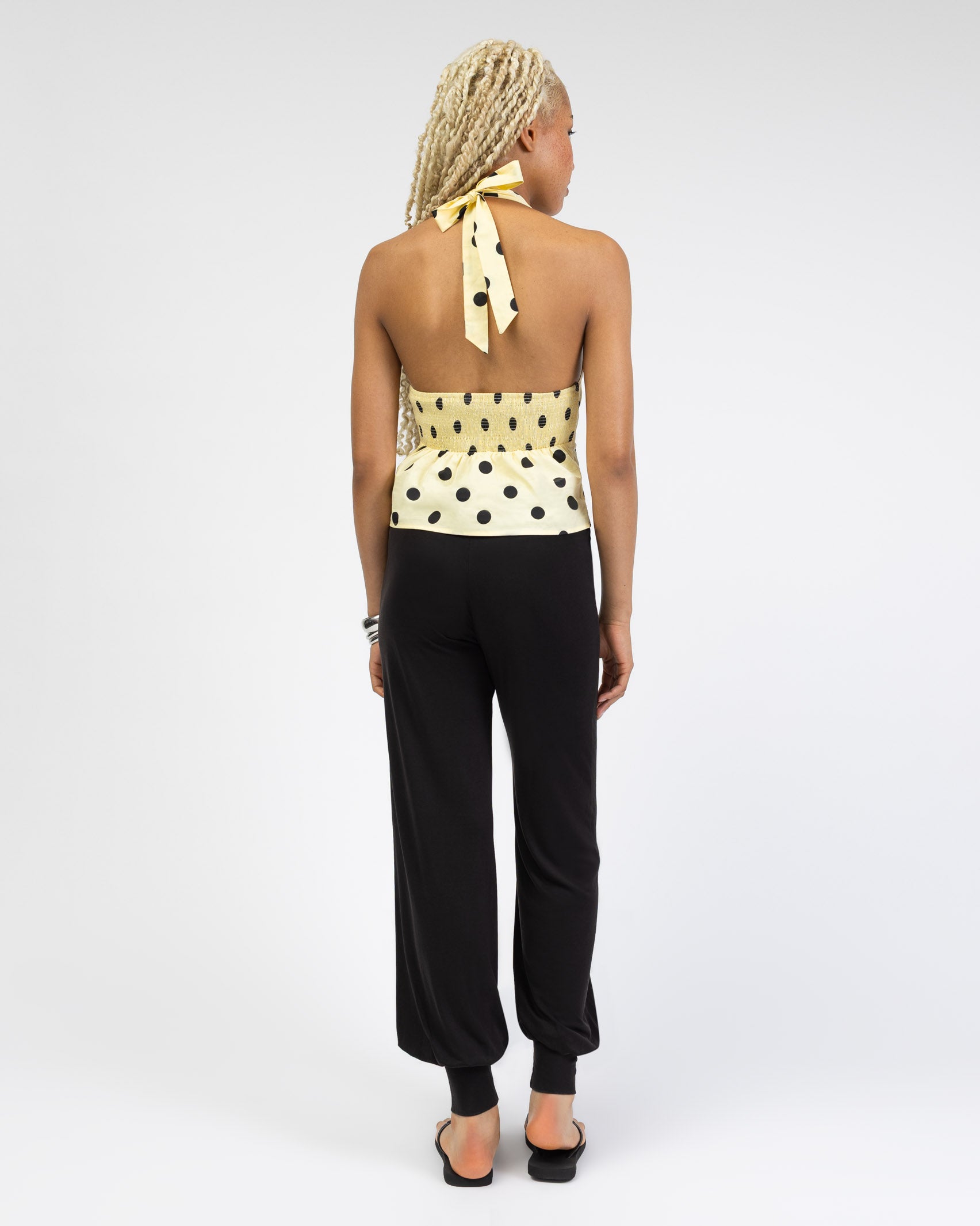 Neckholdertop mit Punkten