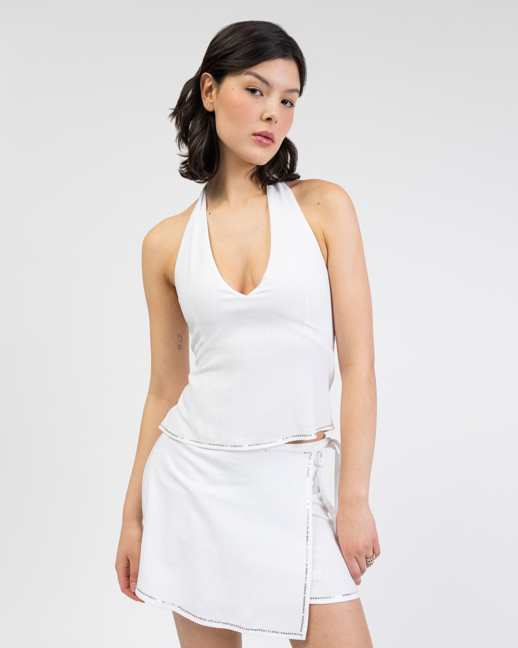 Neckholdertop aus Leinen-Mix mit Pailletten