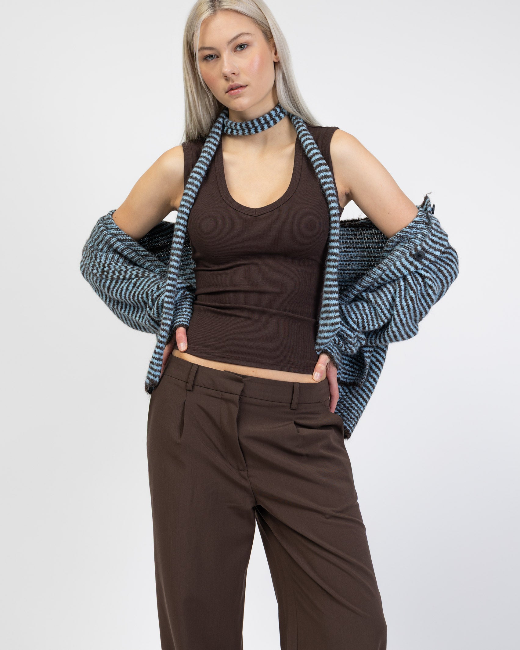 Top mit V-Ausschnitt