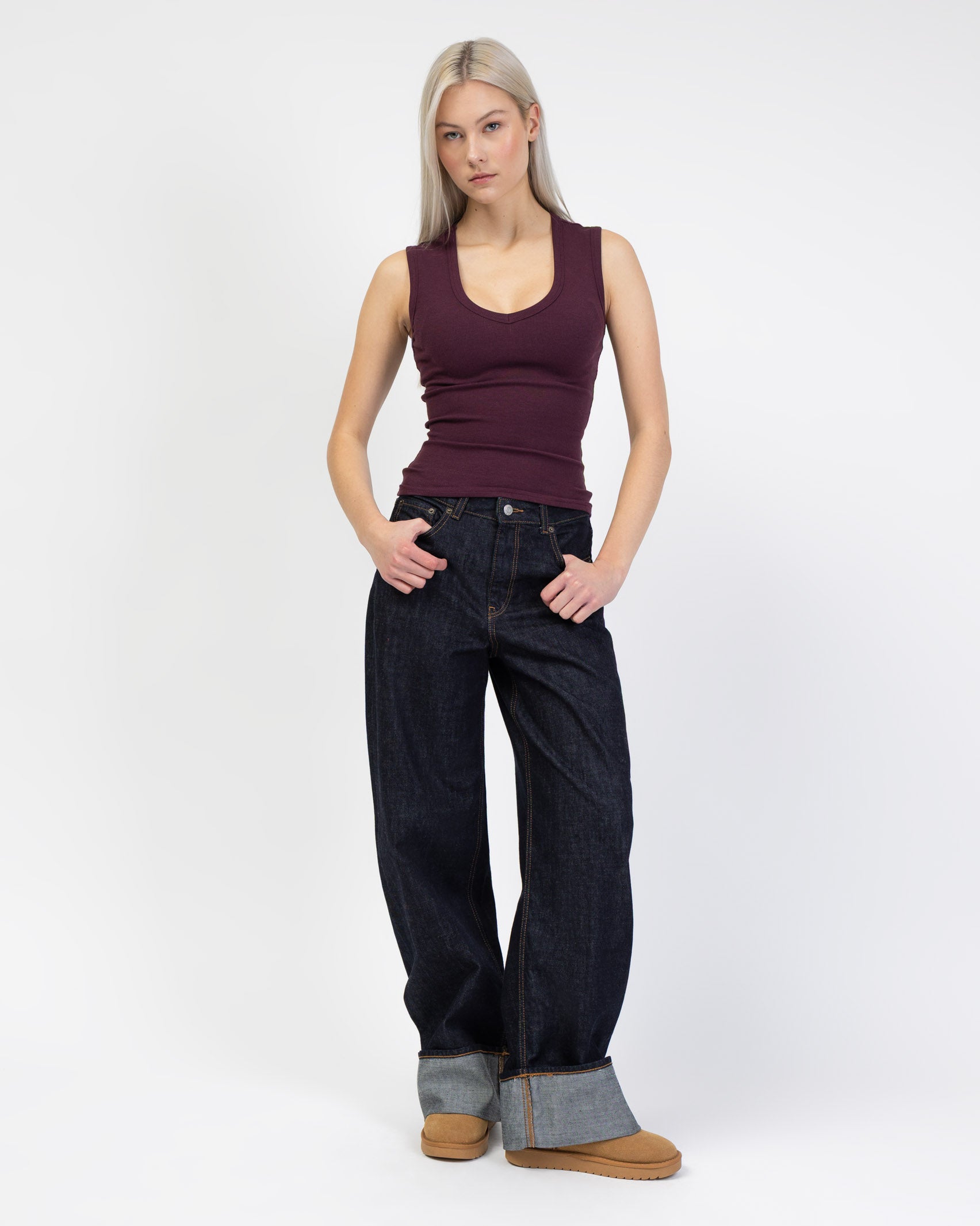 Top mit V-Ausschnitt