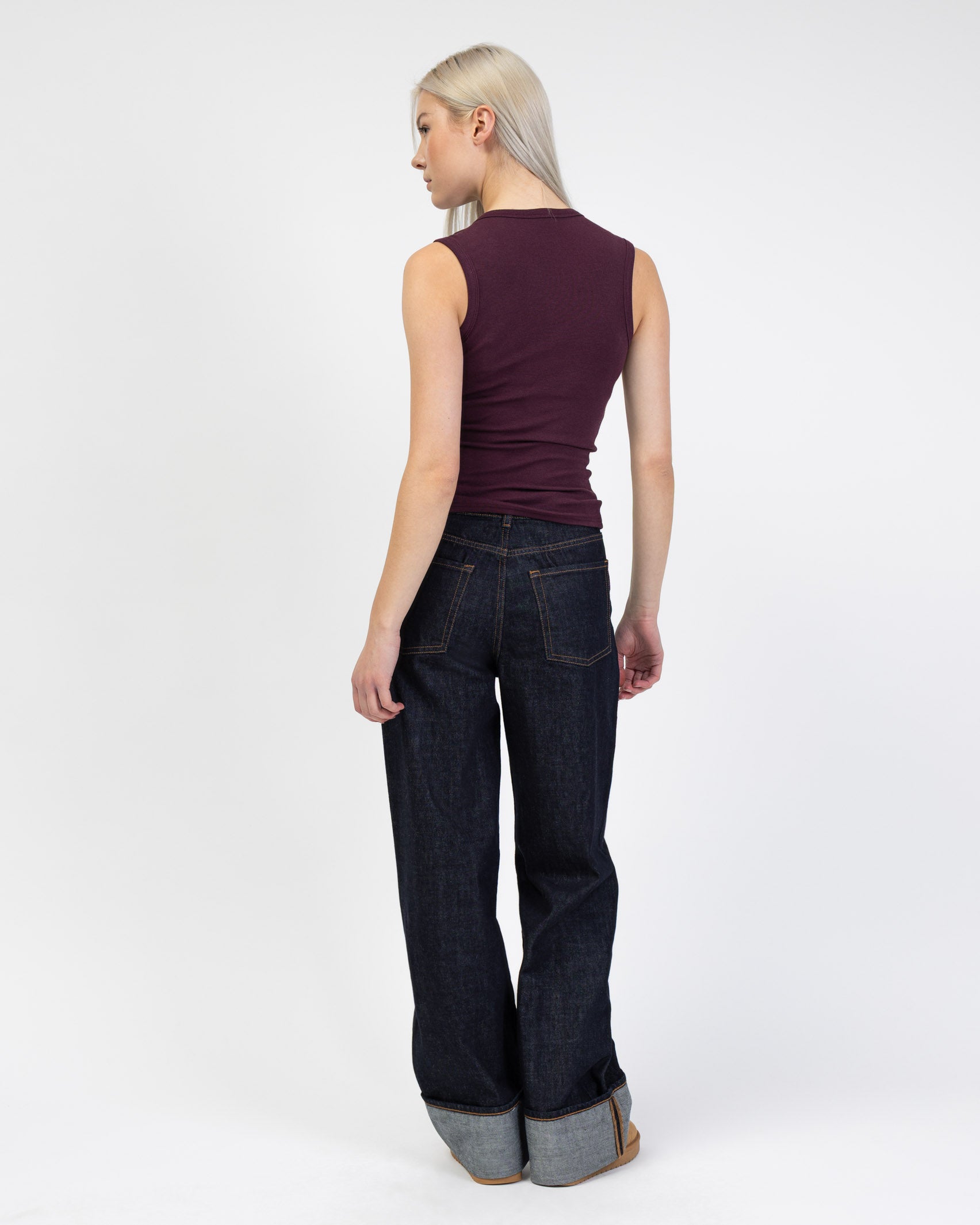 Top mit V-Ausschnitt