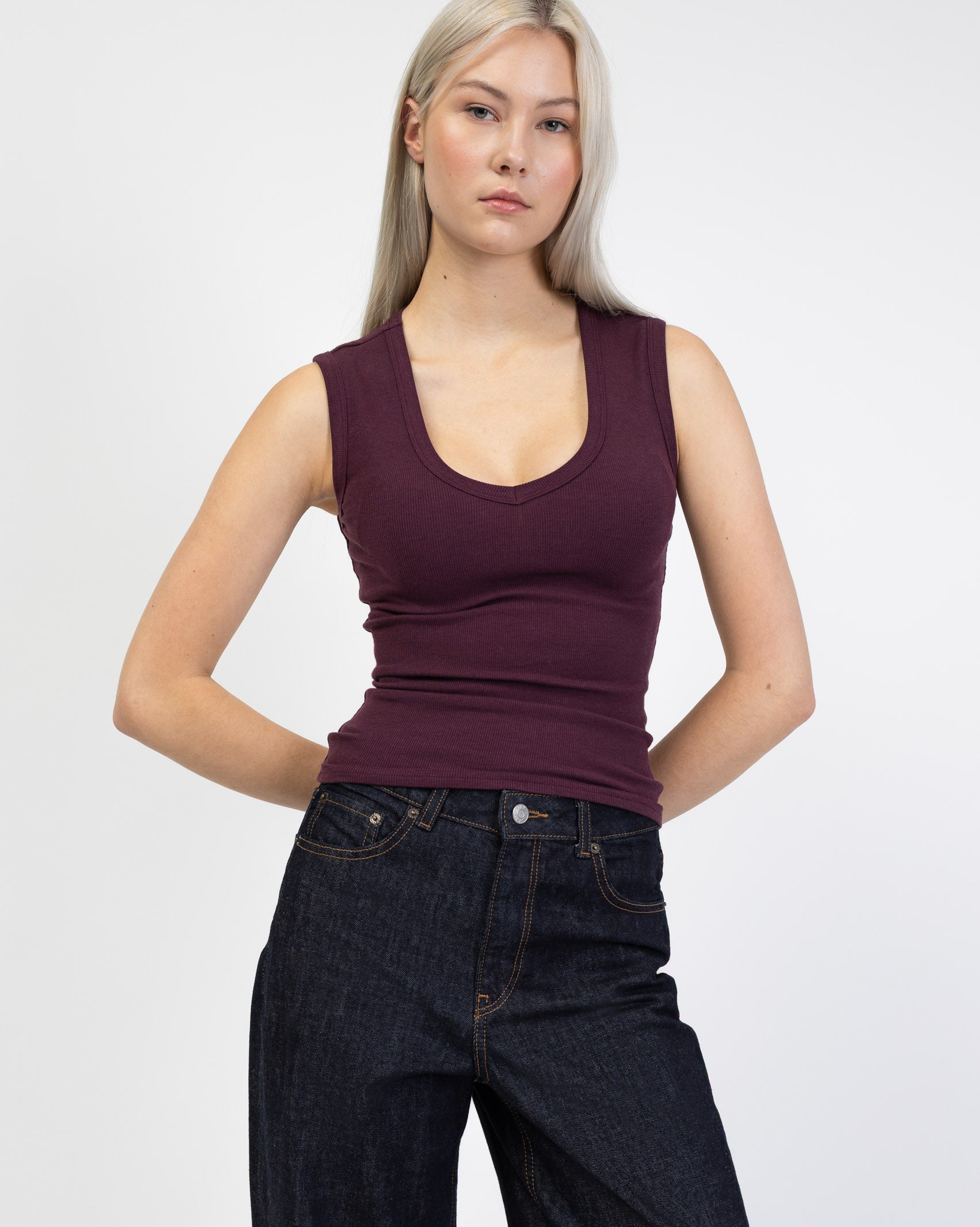 Top mit V-Ausschnitt