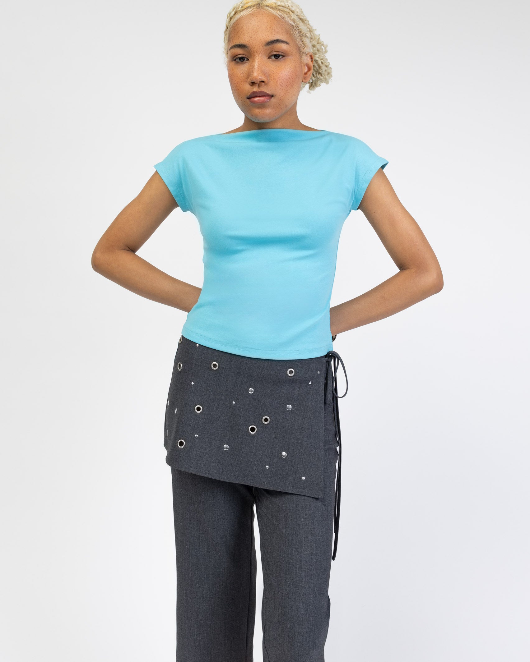 Basic Shirt mit hohem Ausschnitt