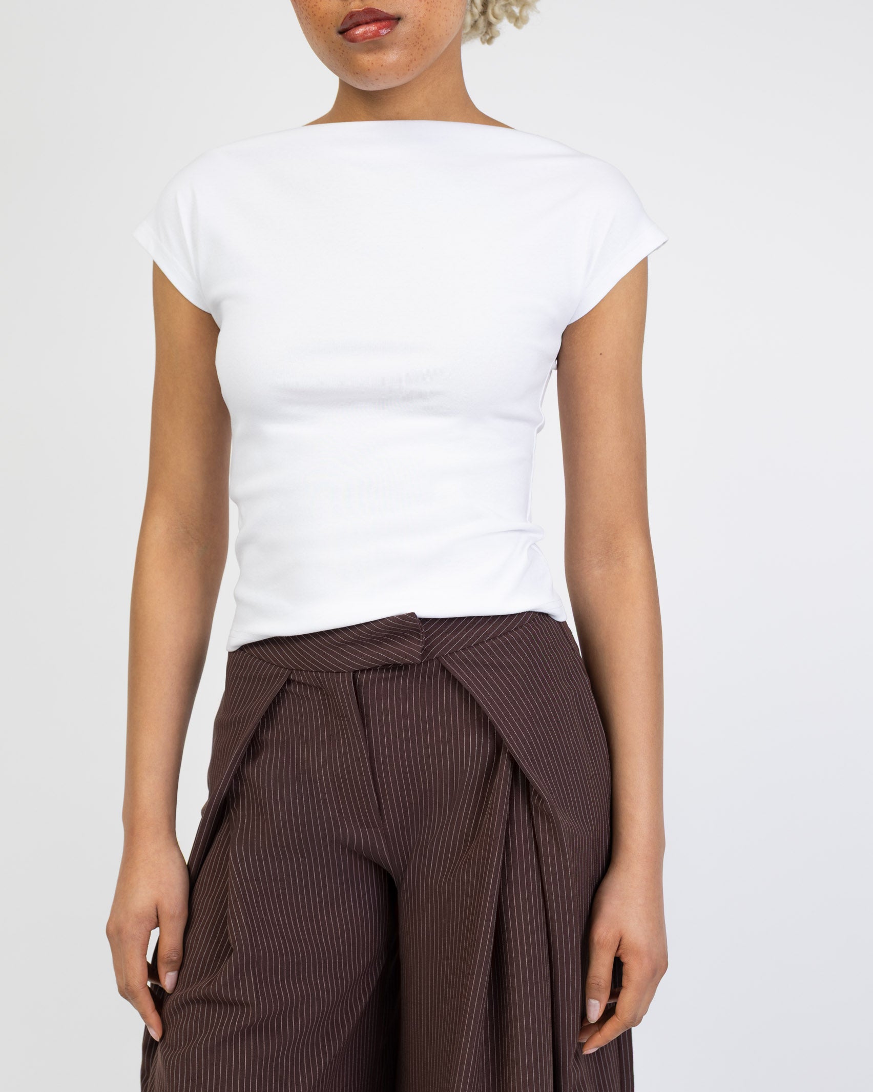 Basic Shirt mit hohem Ausschnitt