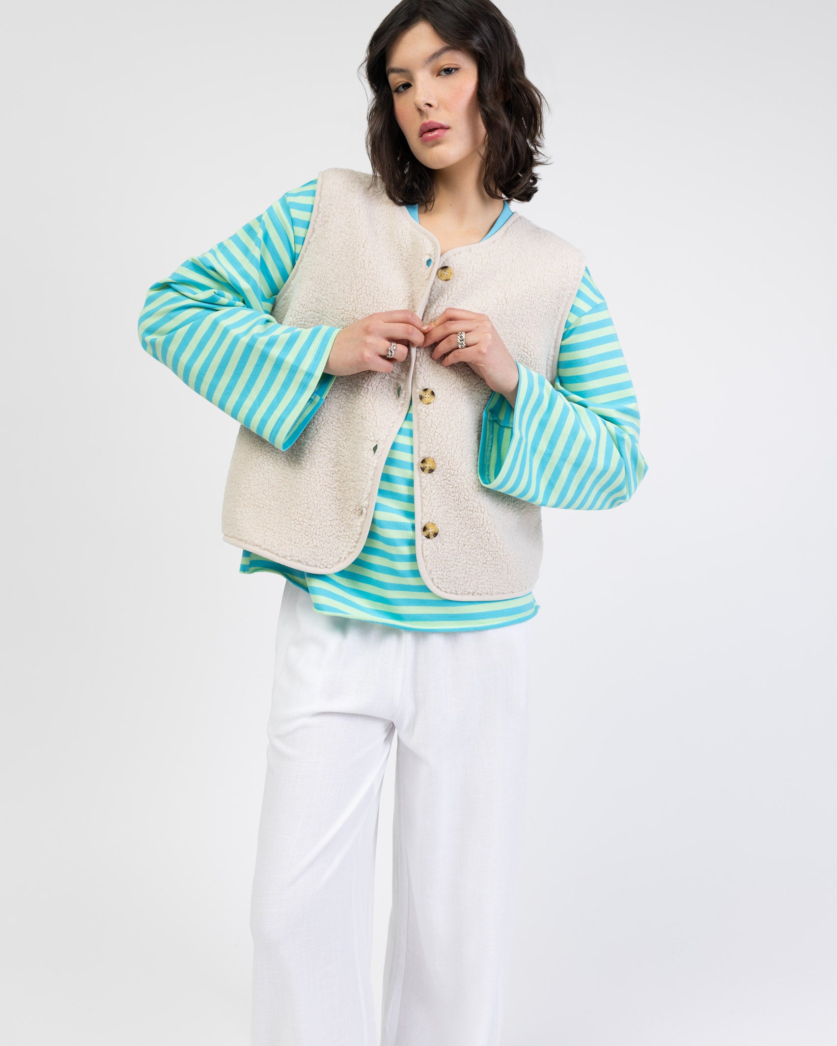 Einfarbige Teddyweste