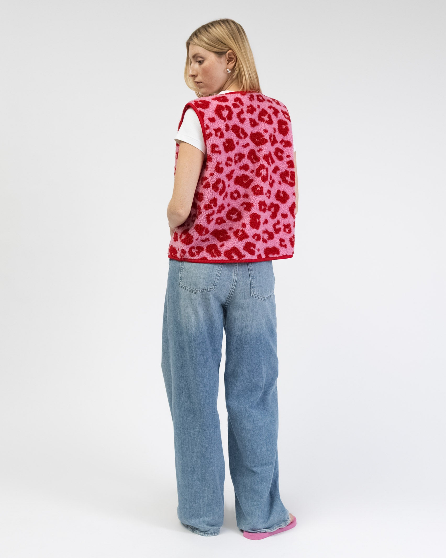 Teddyweste mit pink-rotem Leoprint