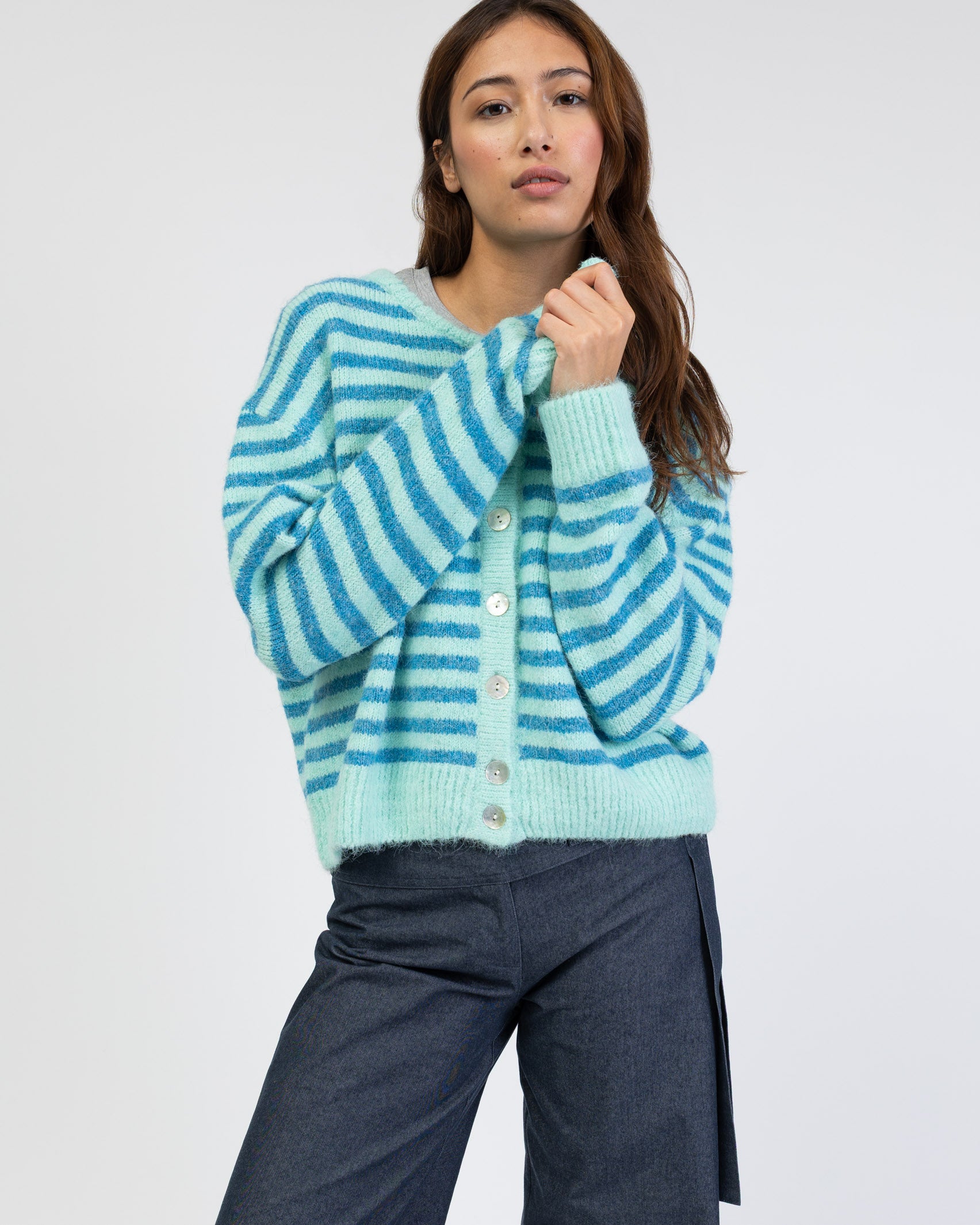 Strickjacke mit Streifen