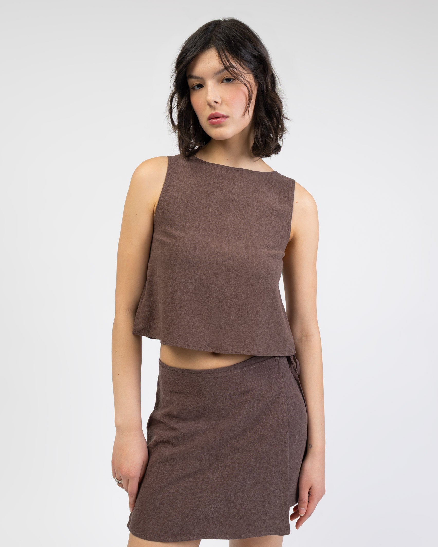 Rückenfreies Top aus Leinen-Mix