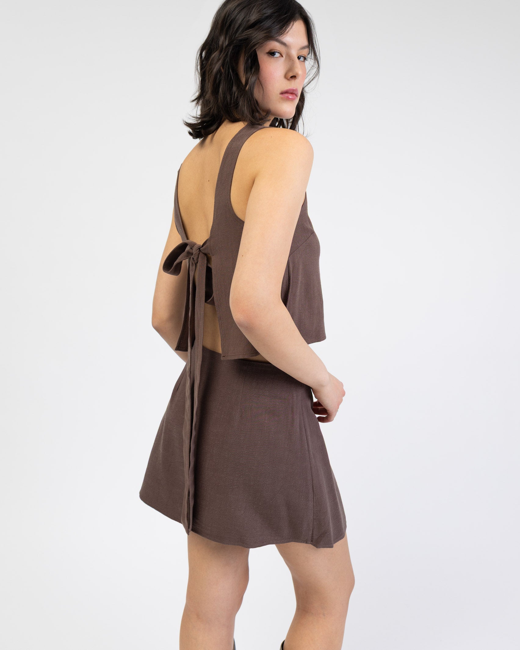 Rückenfreies Top aus Leinen-Mix