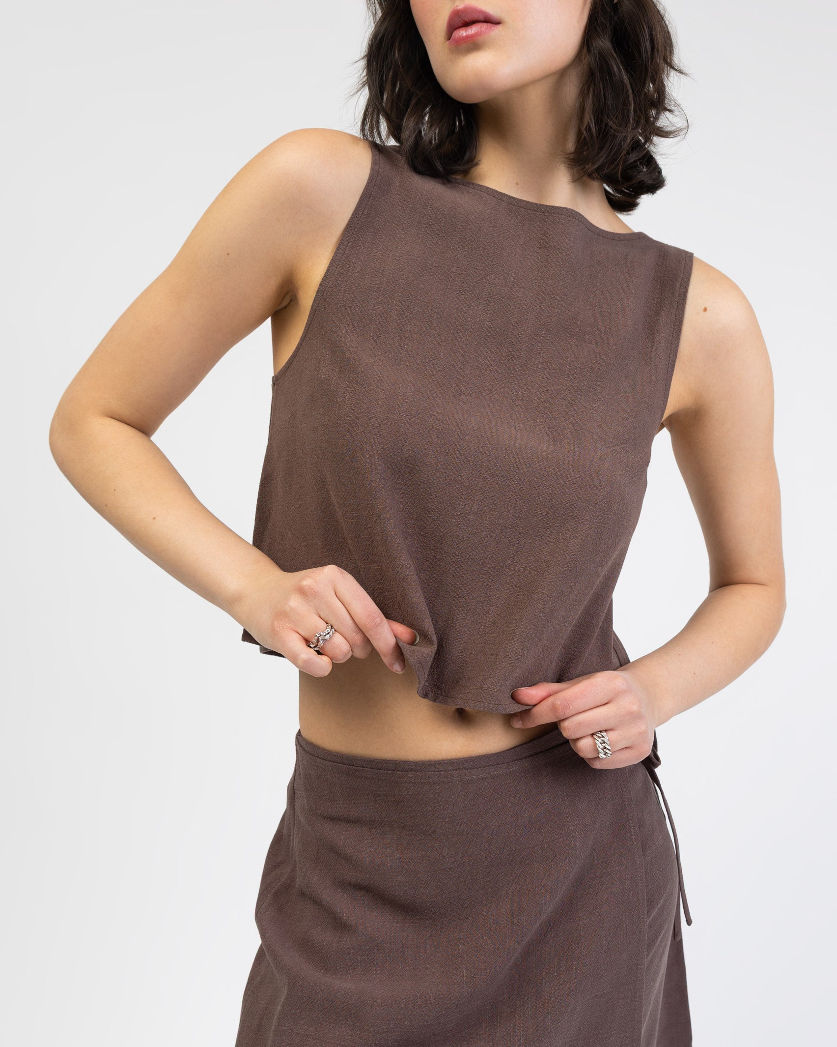 Rückenfreies Top aus Leinen-Mix