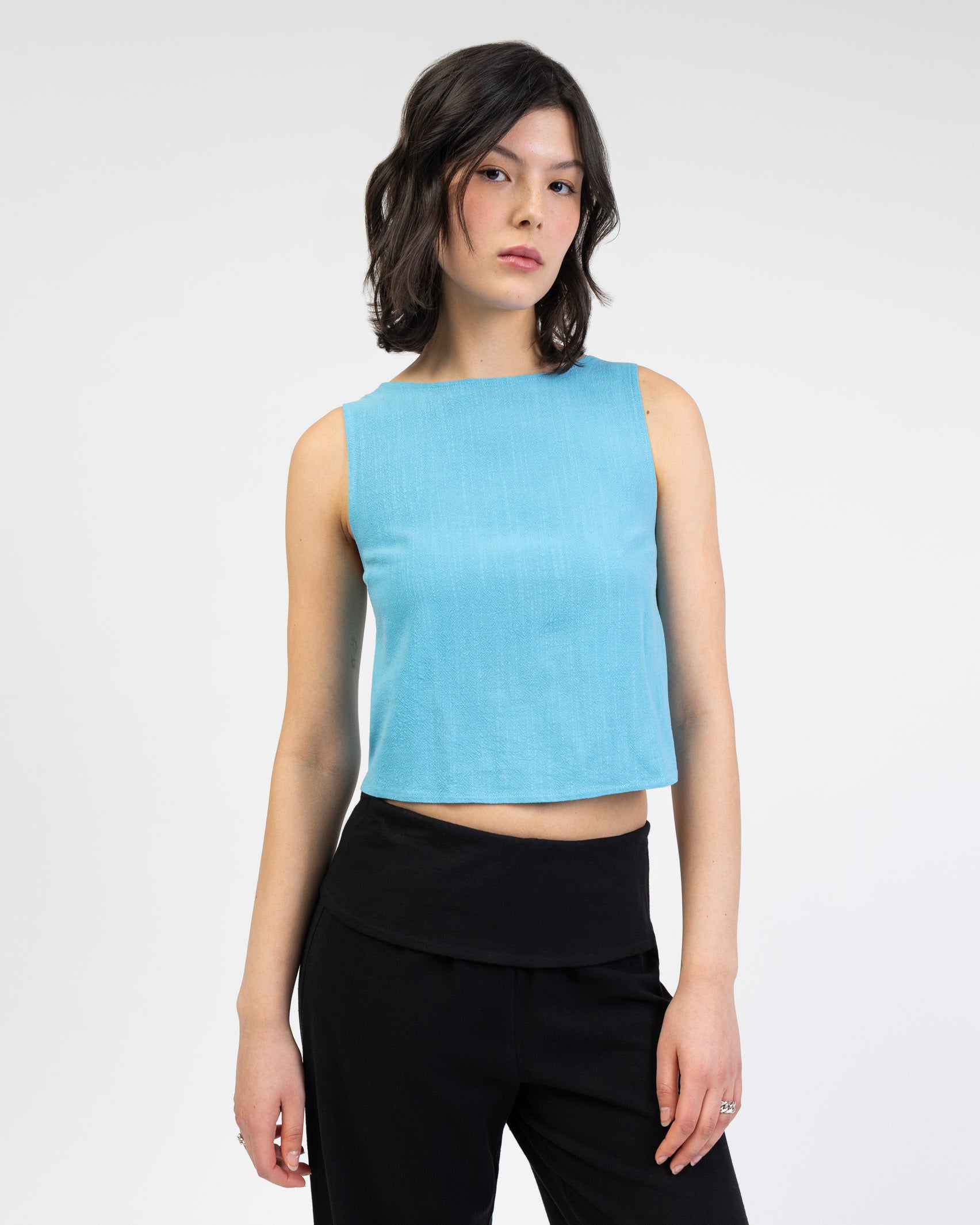 Rückenfreies Top aus Leinen-Mix