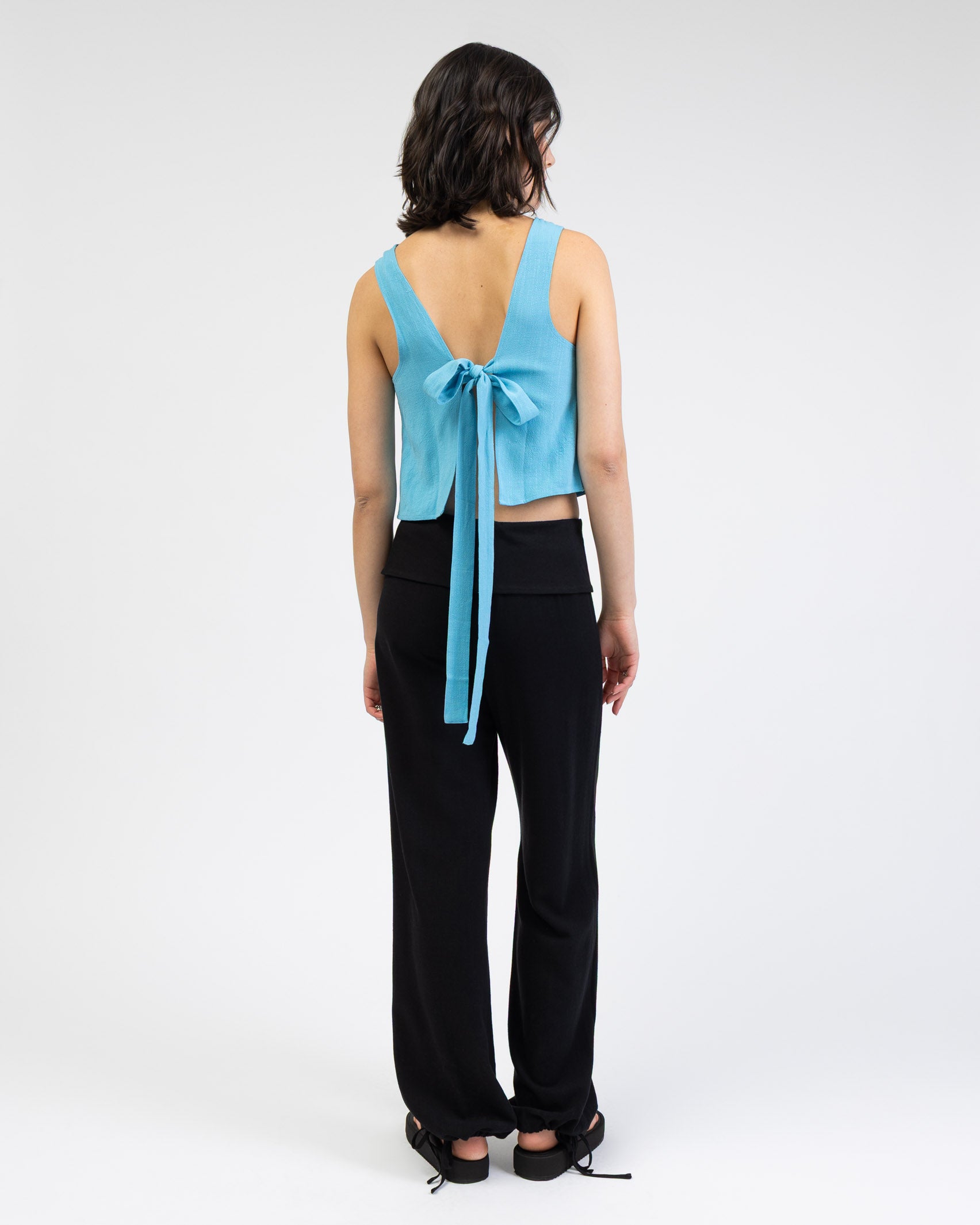 Rückenfreies Top aus Leinen-Mix