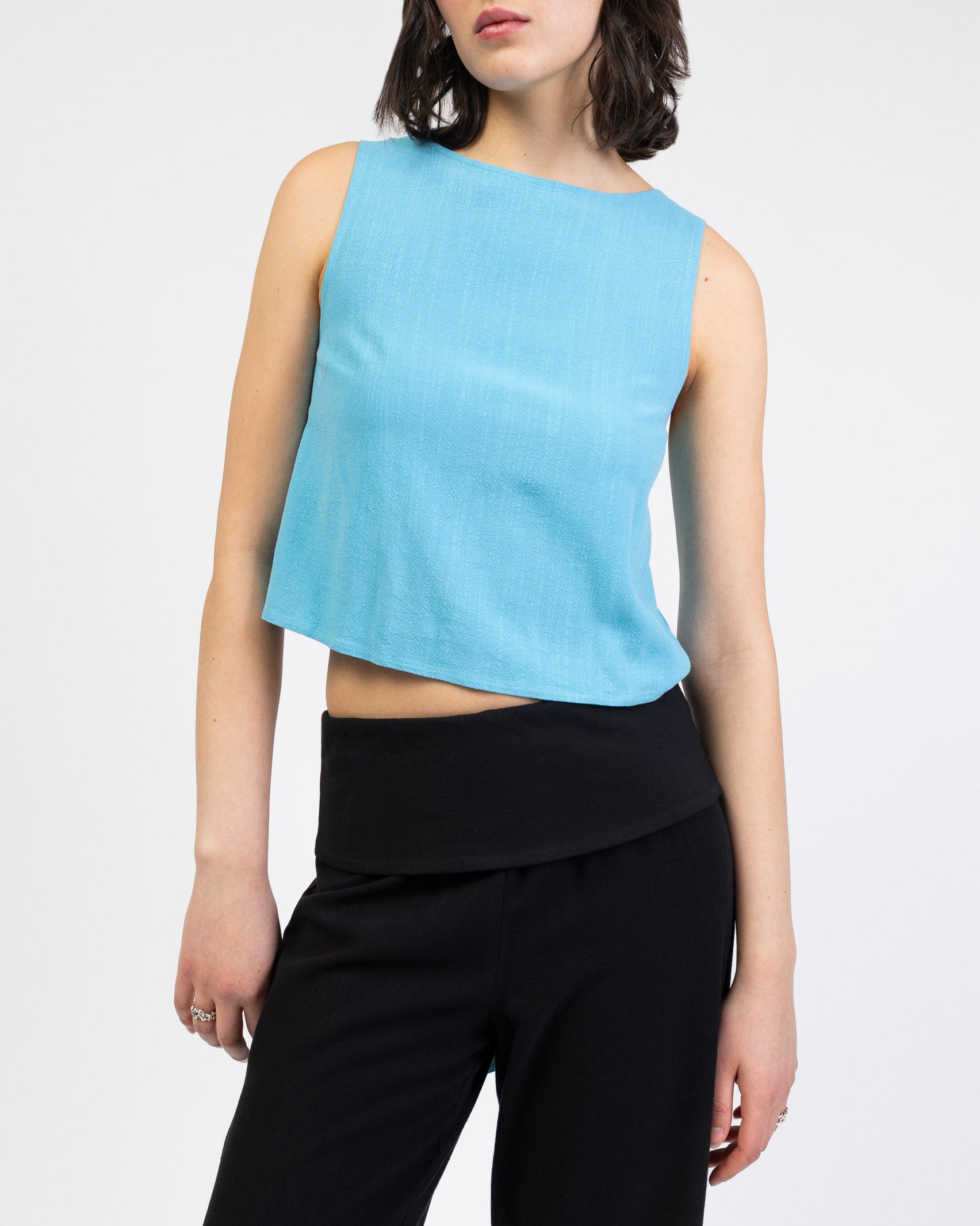 Rückenfreies Top aus Leinen-Mix