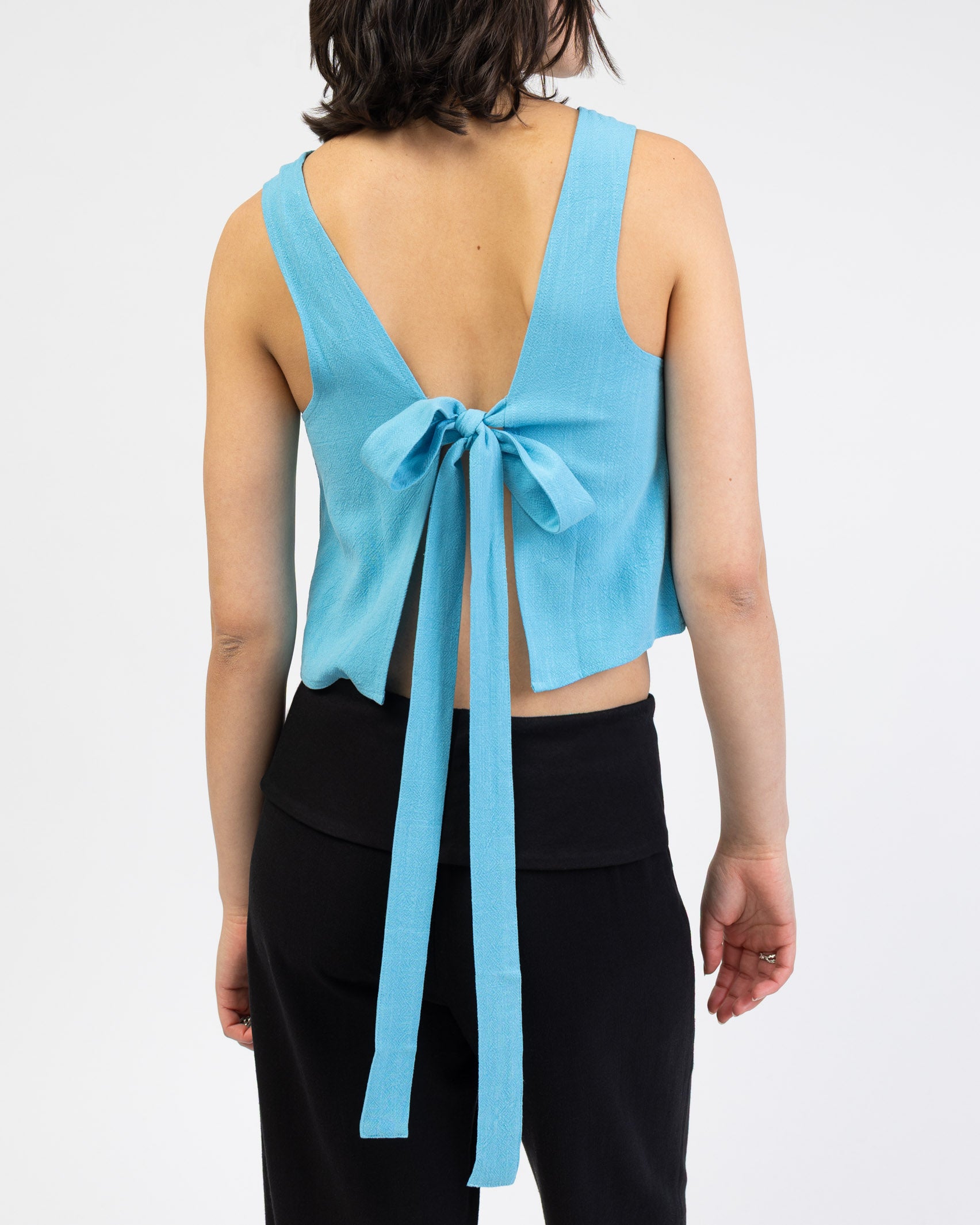 Rückenfreies Top aus Leinen-Mix