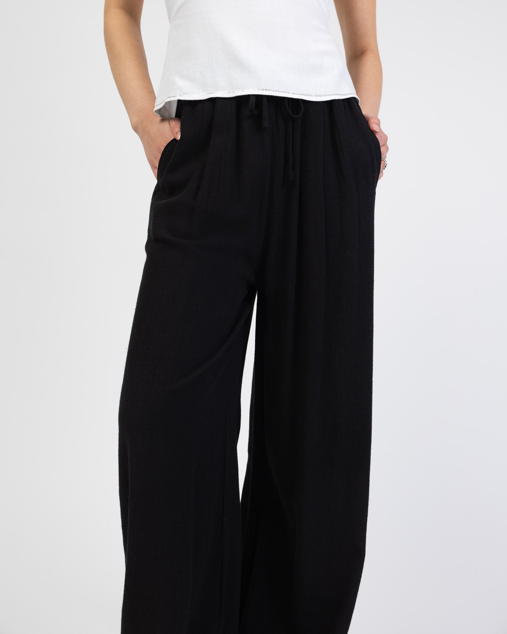 Lockere Hose aus Leinen-Mix