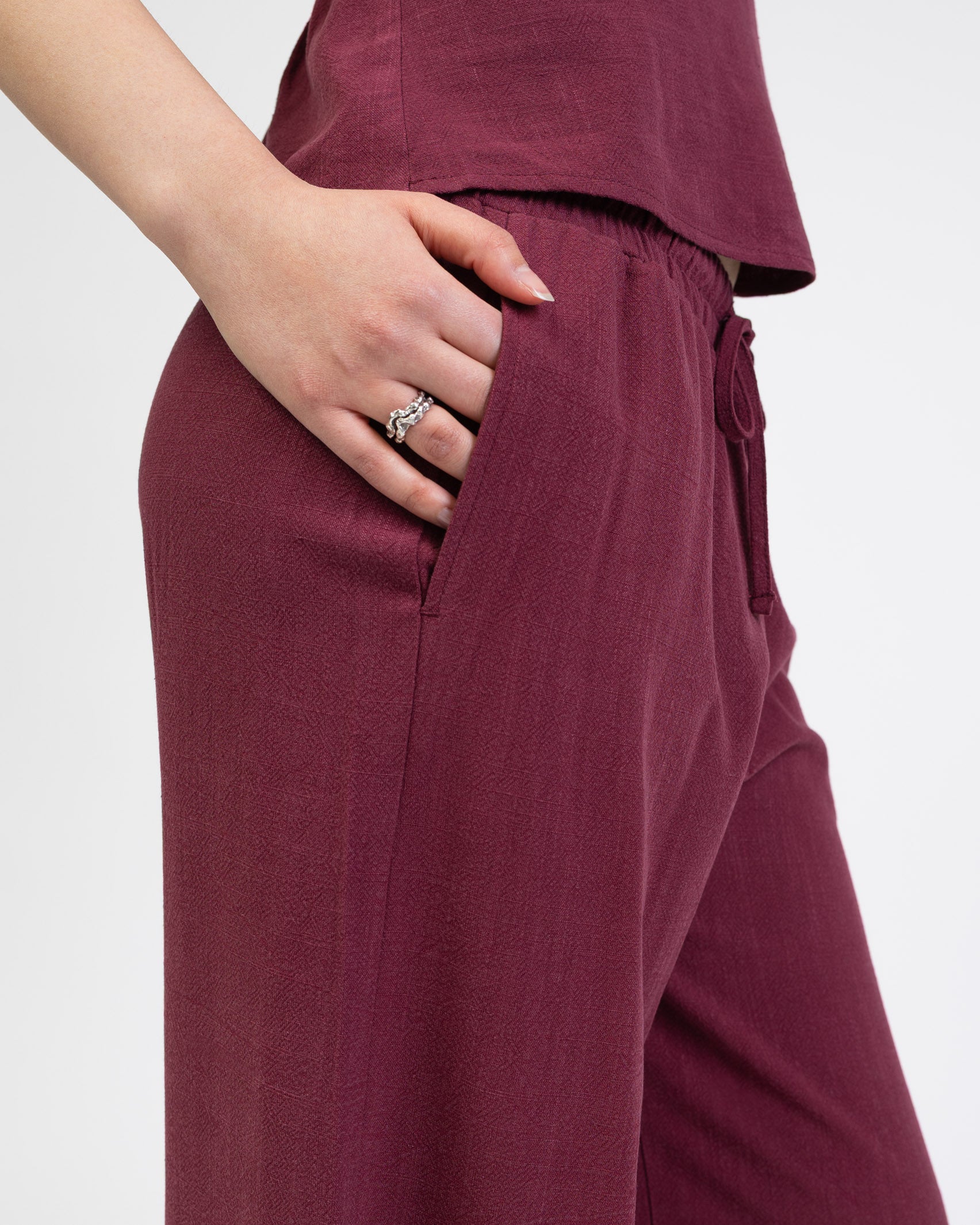 Lockere Hose aus Leinen-Mix