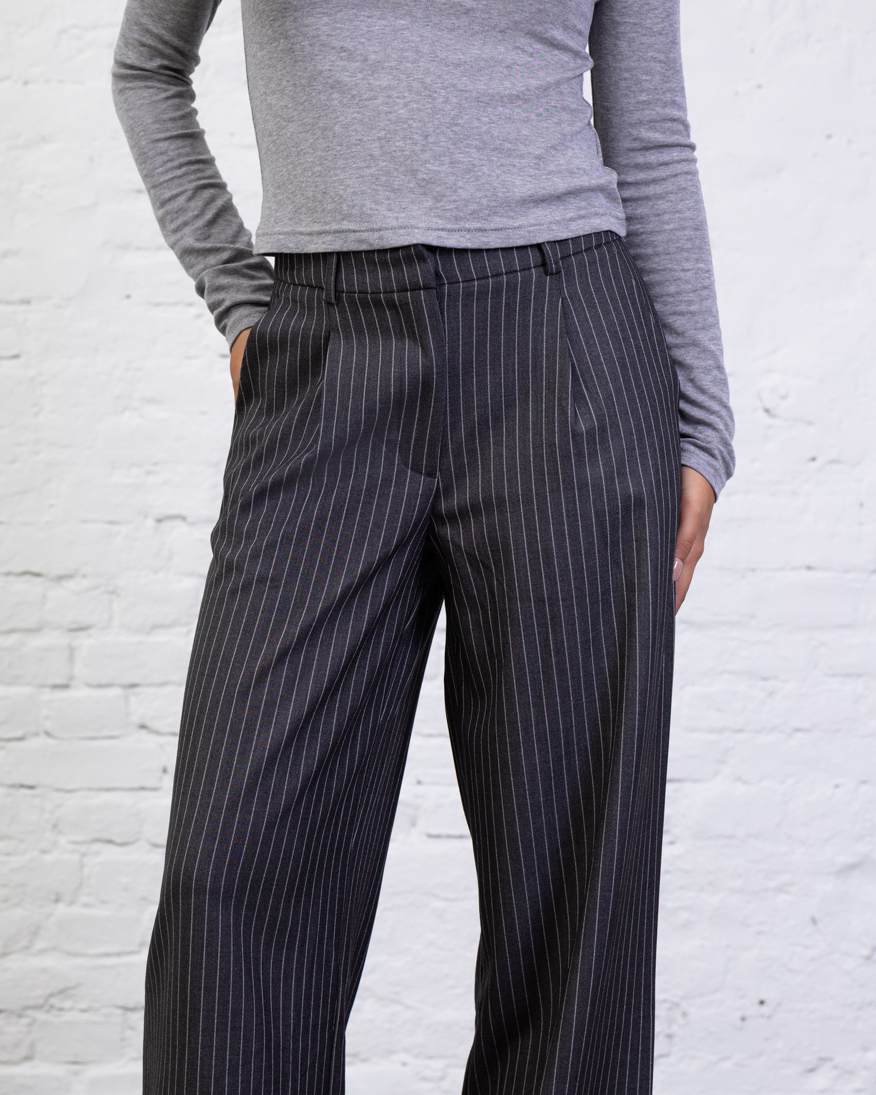Nadelstreifen Hose mit geraden Bein