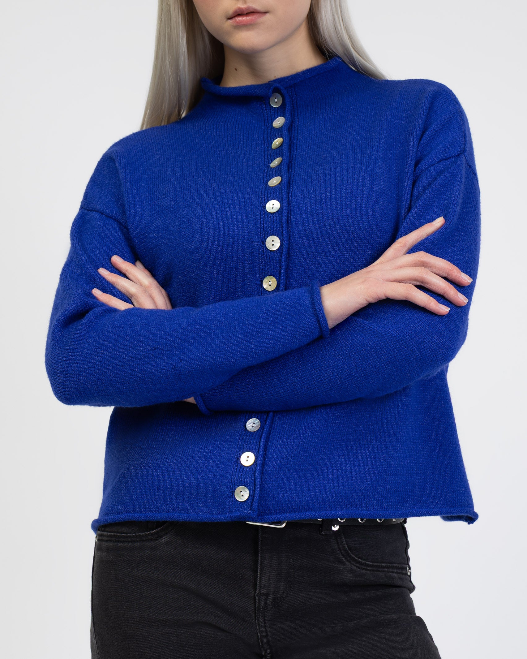 Strickjacke mit Stehkragen