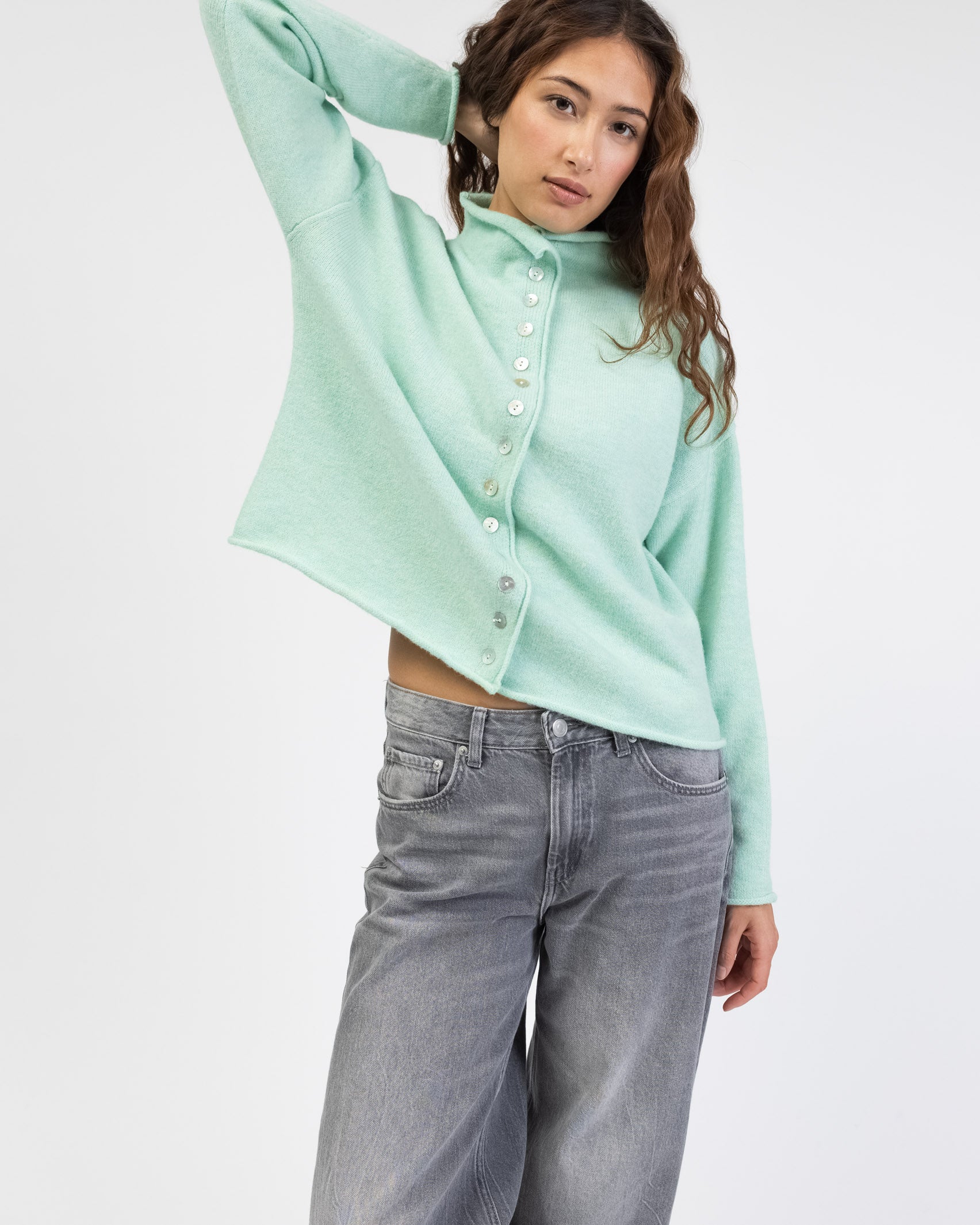 Strickjacke mit Stehkragen